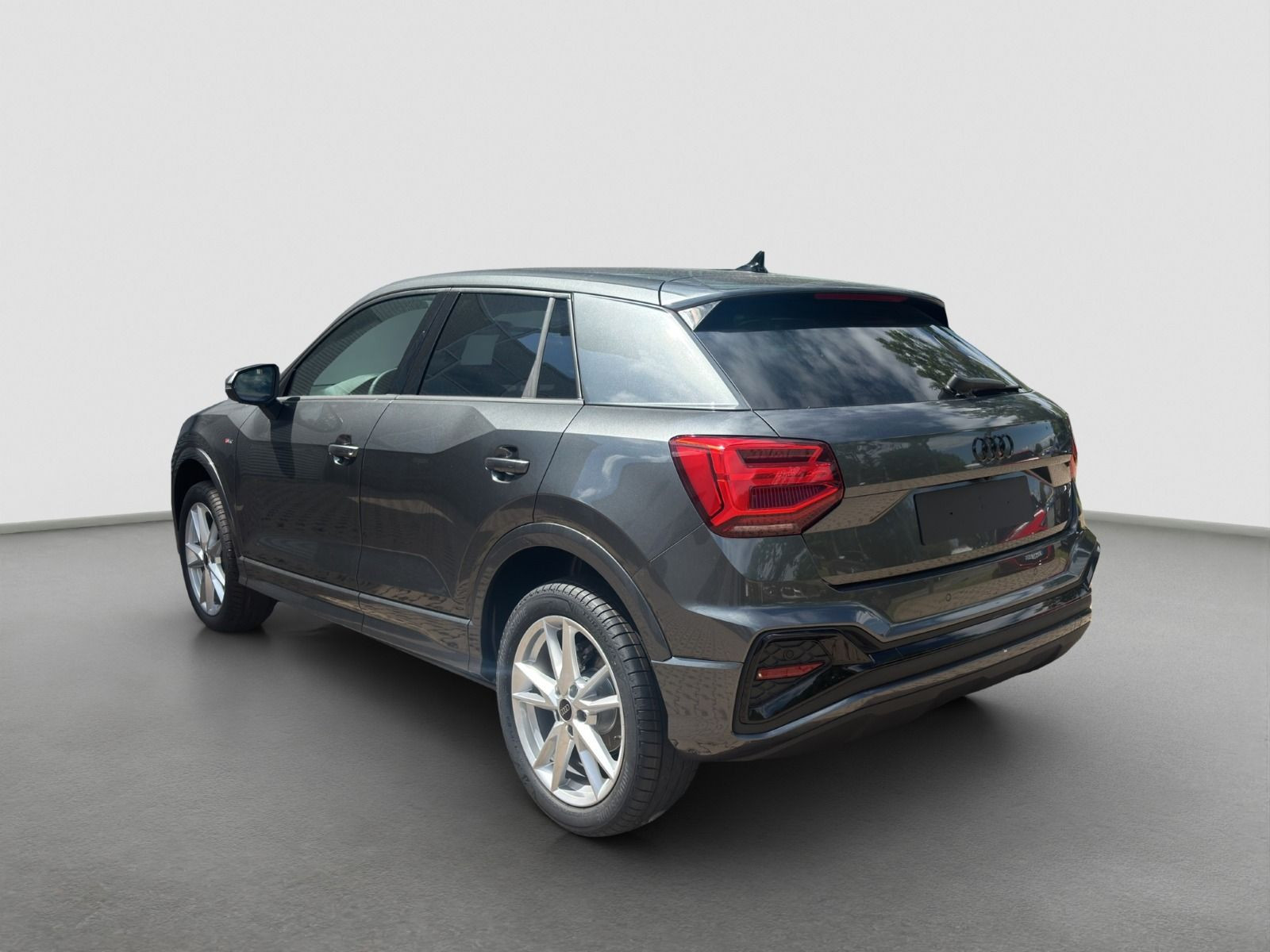 Audi - Q2_6