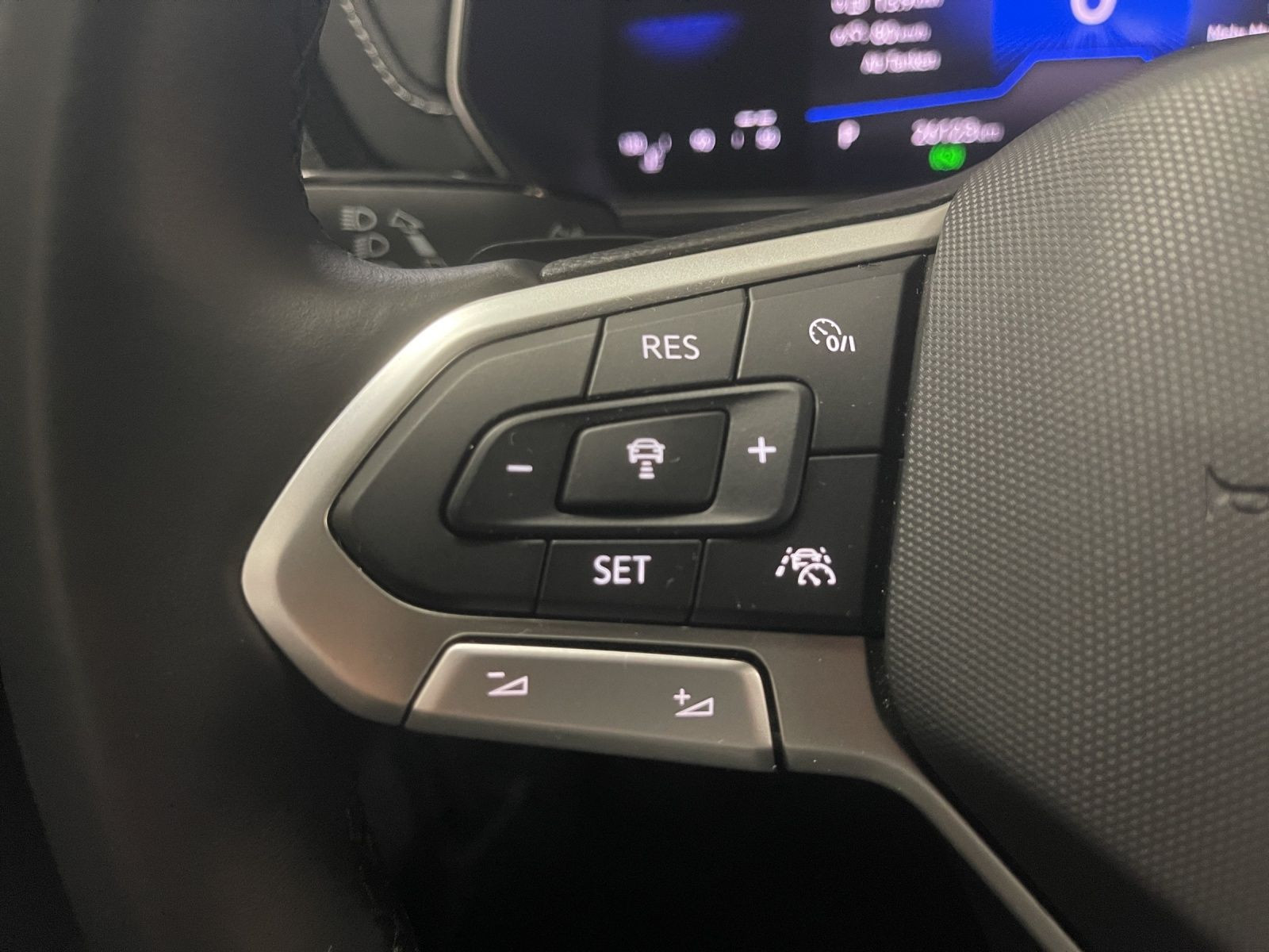 Volkswagen - T-Cross_26