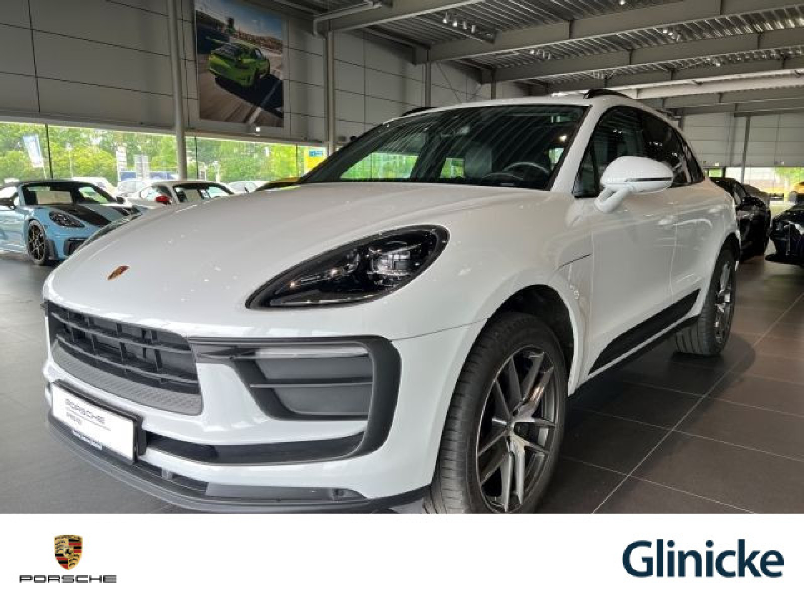 Macan Panorama Rückfahrkamera LED-Scheinwerfer