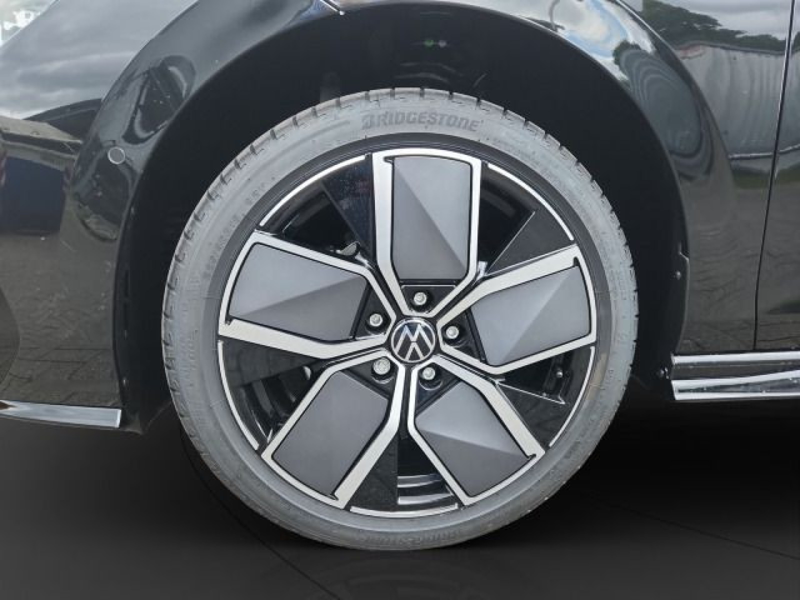 Volkswagen - Golf_9