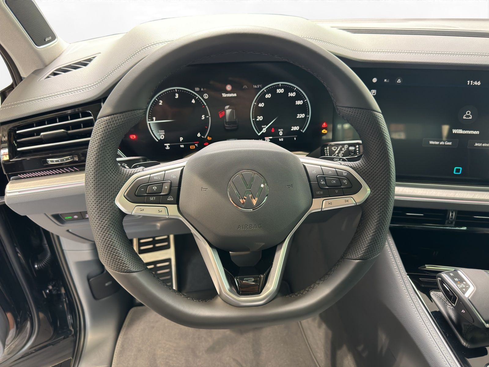 Volkswagen - Touareg_8