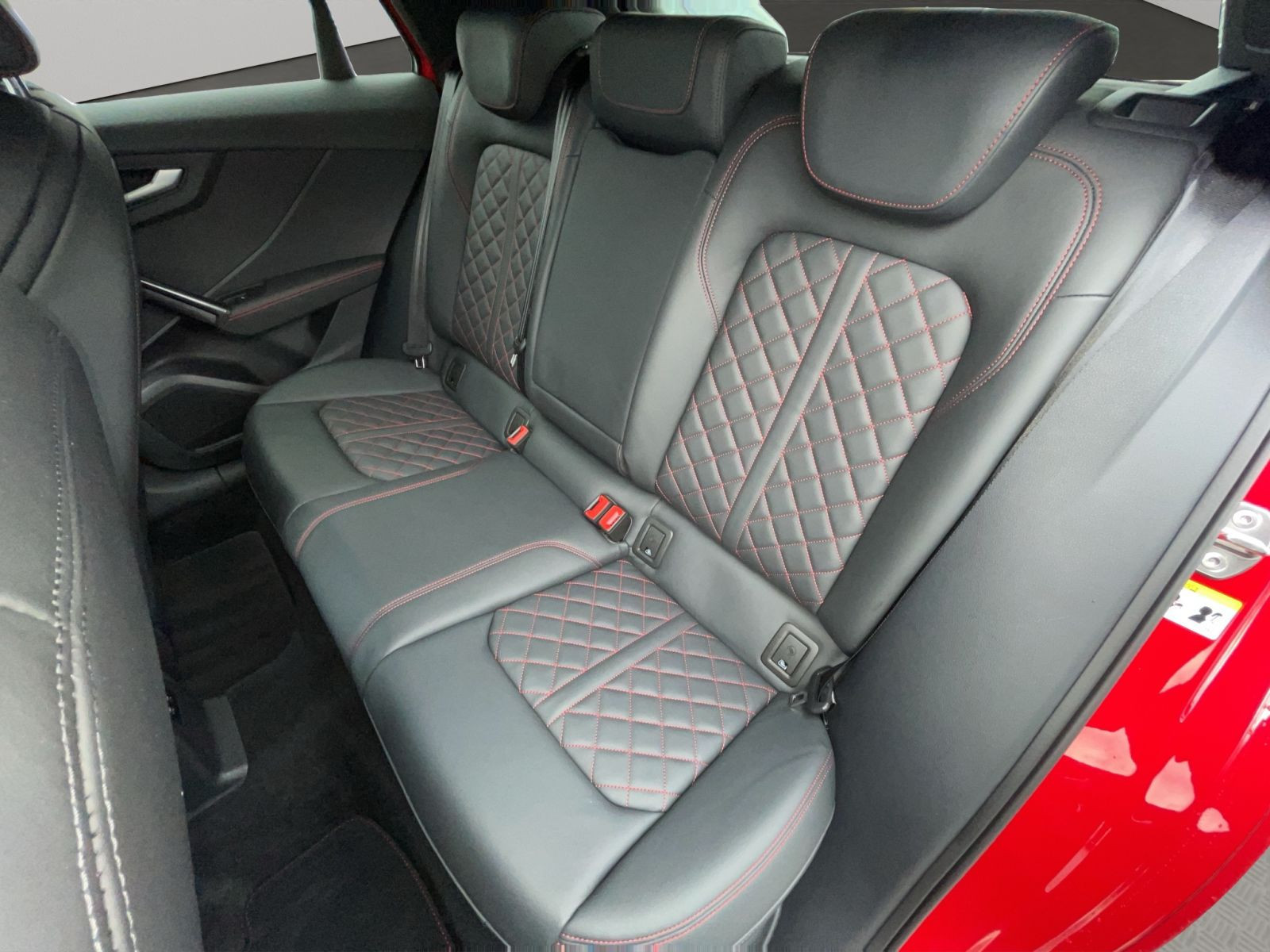 Audi - SQ2_18