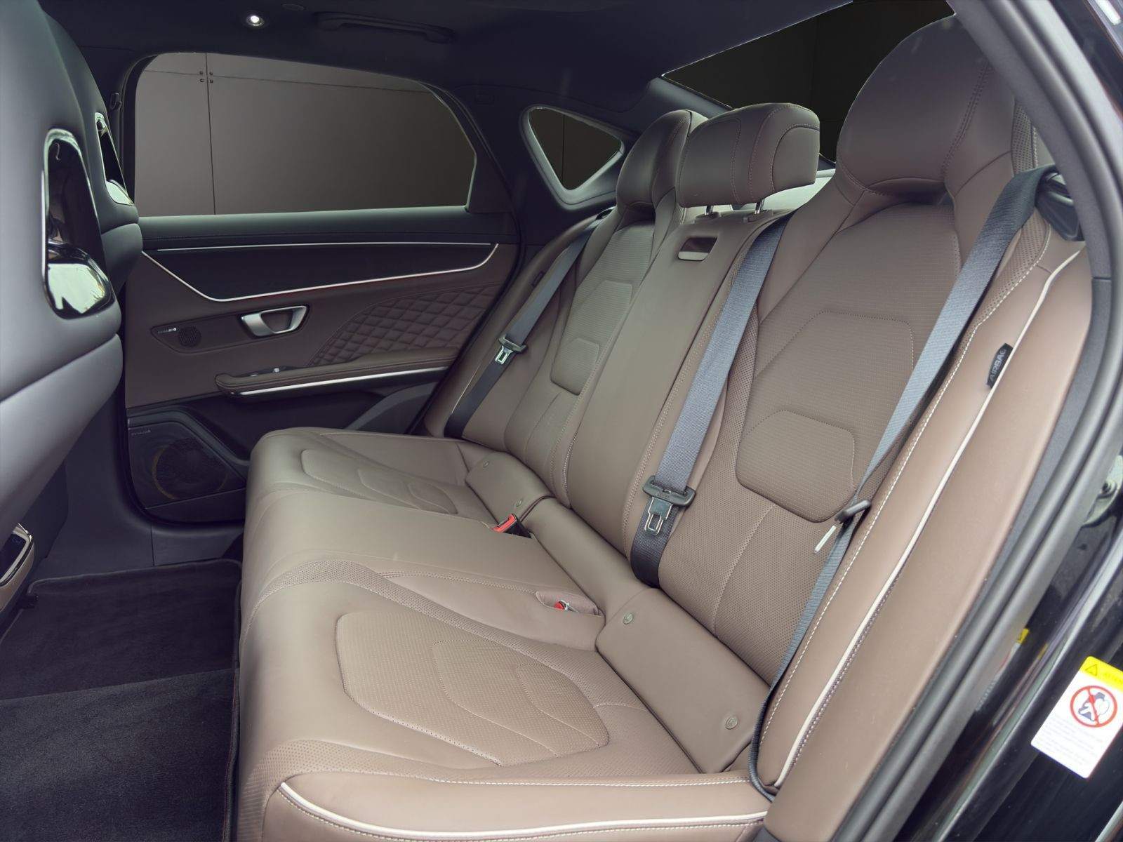 BYD - HAN_13