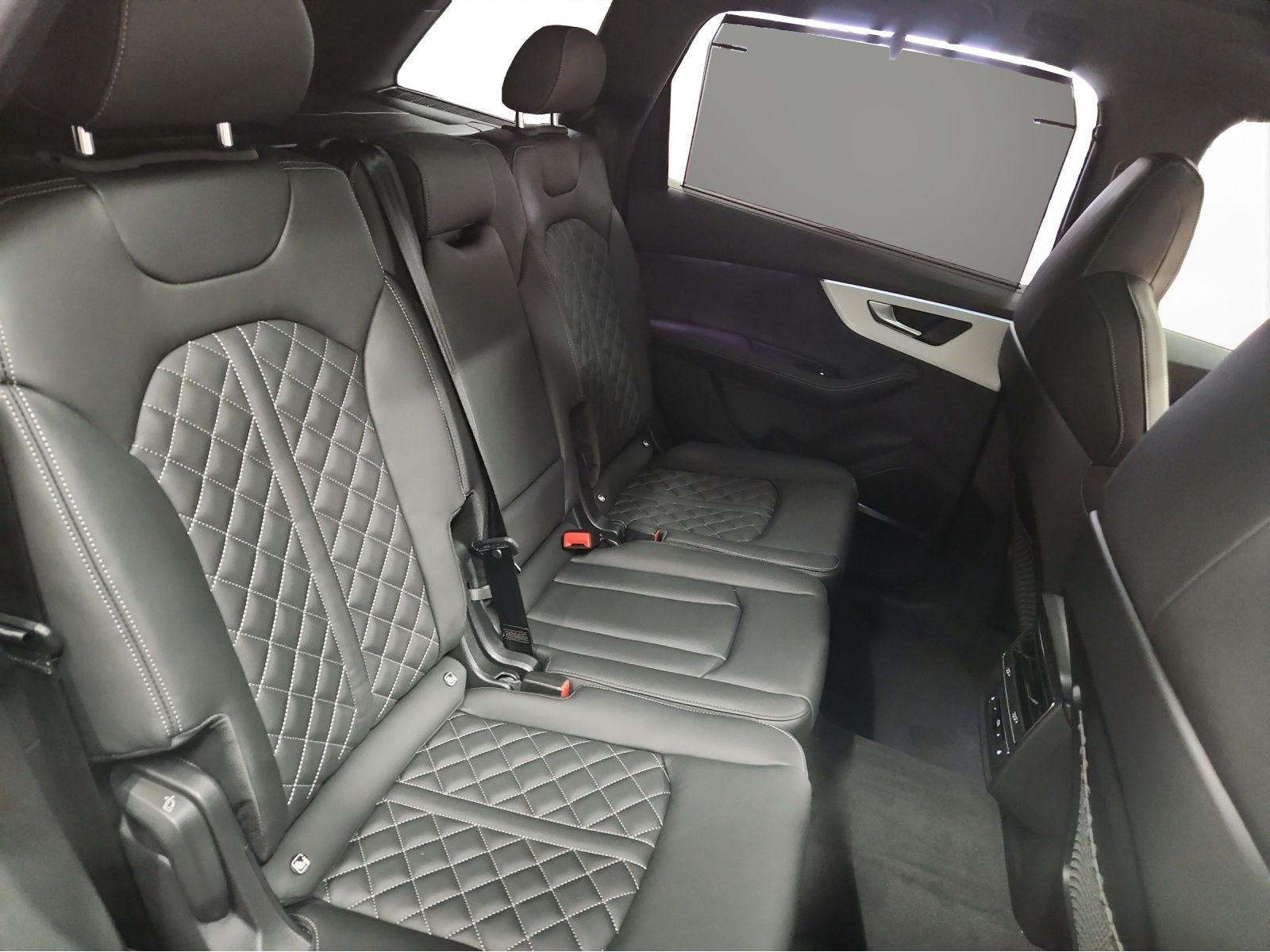 Audi - Q7_22