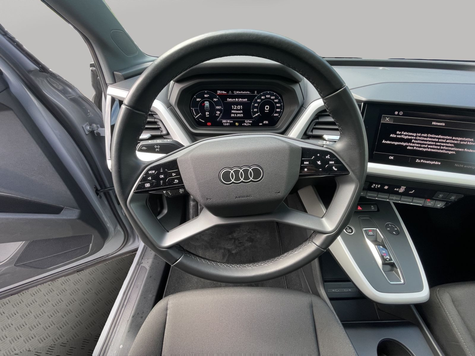Audi - Q4_12