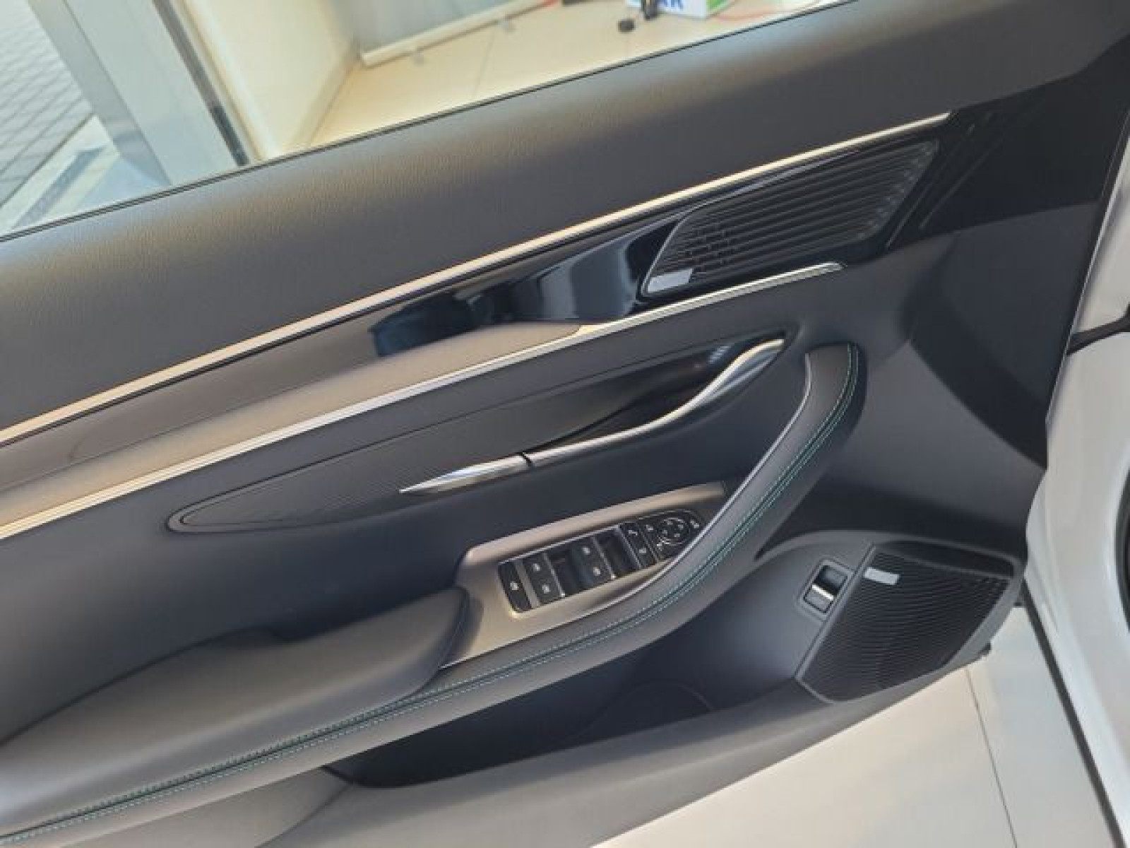 BYD - Seal U_12