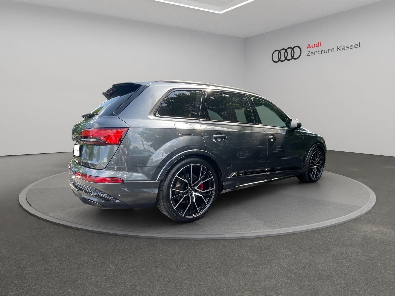 Audi - Q7_7