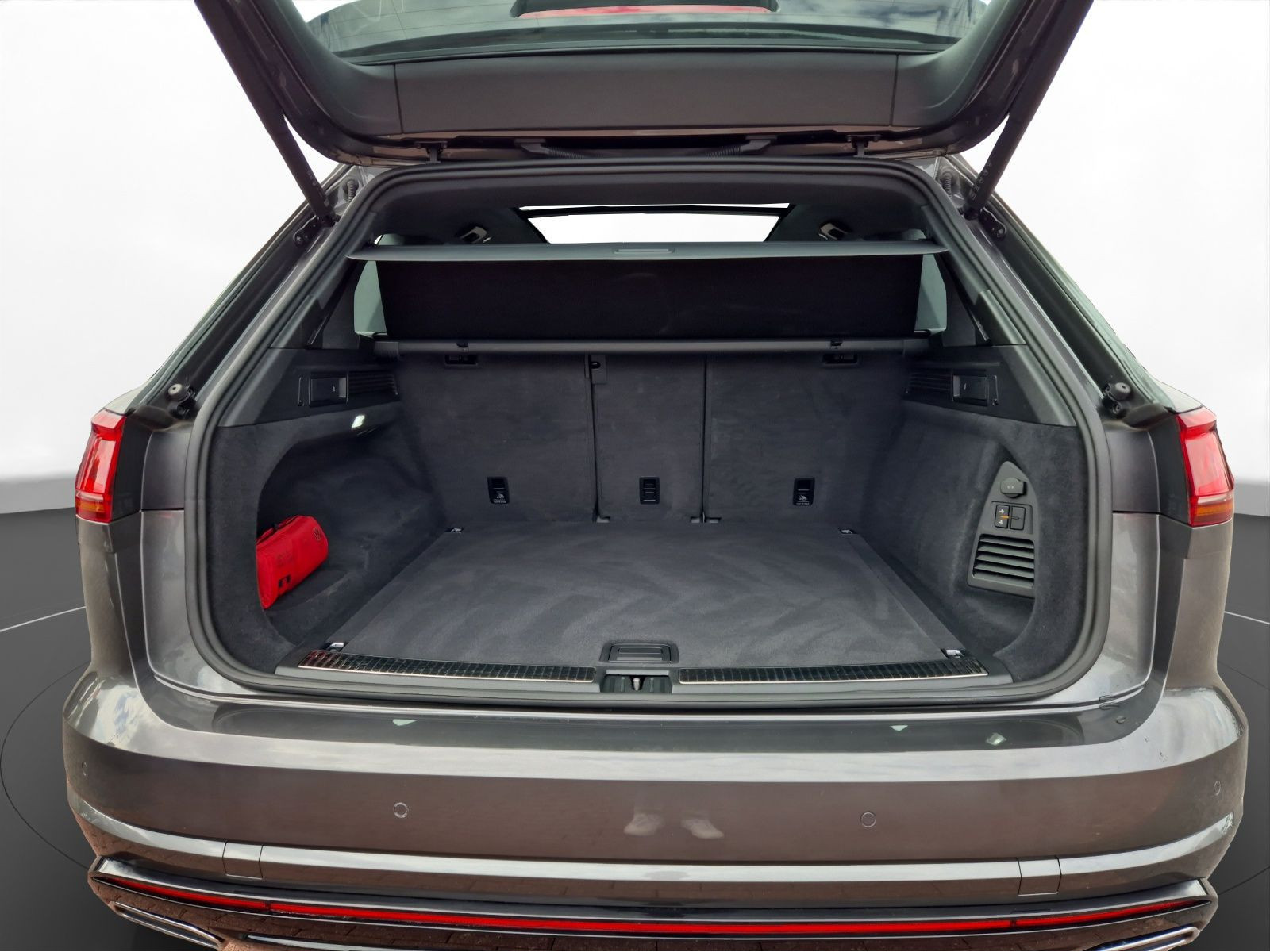 Volkswagen - Touareg_10