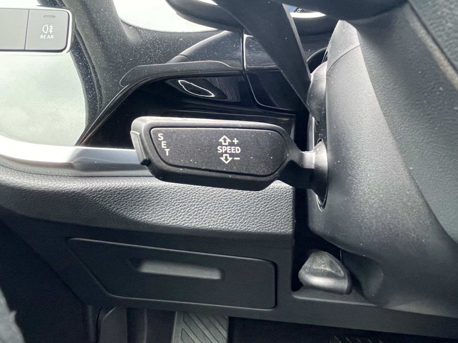 Audi - Q3_25