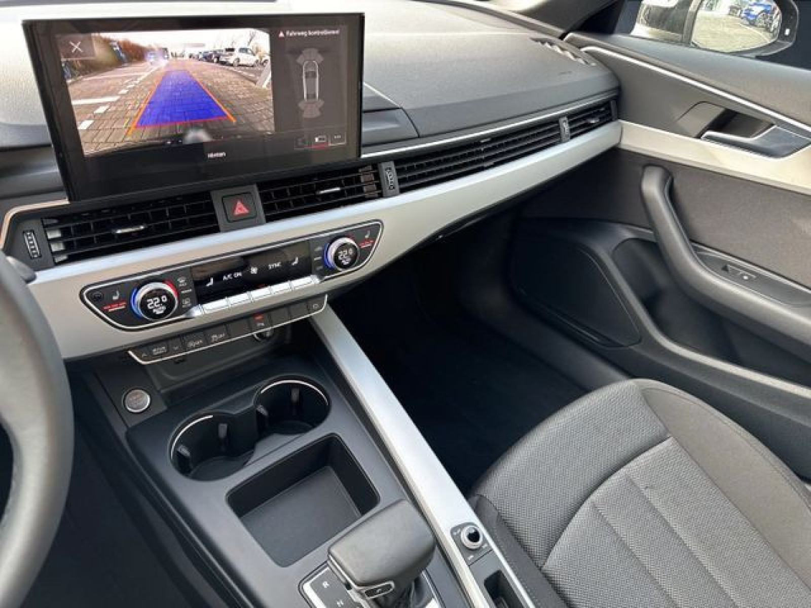 Audi - A4 Limousine_27