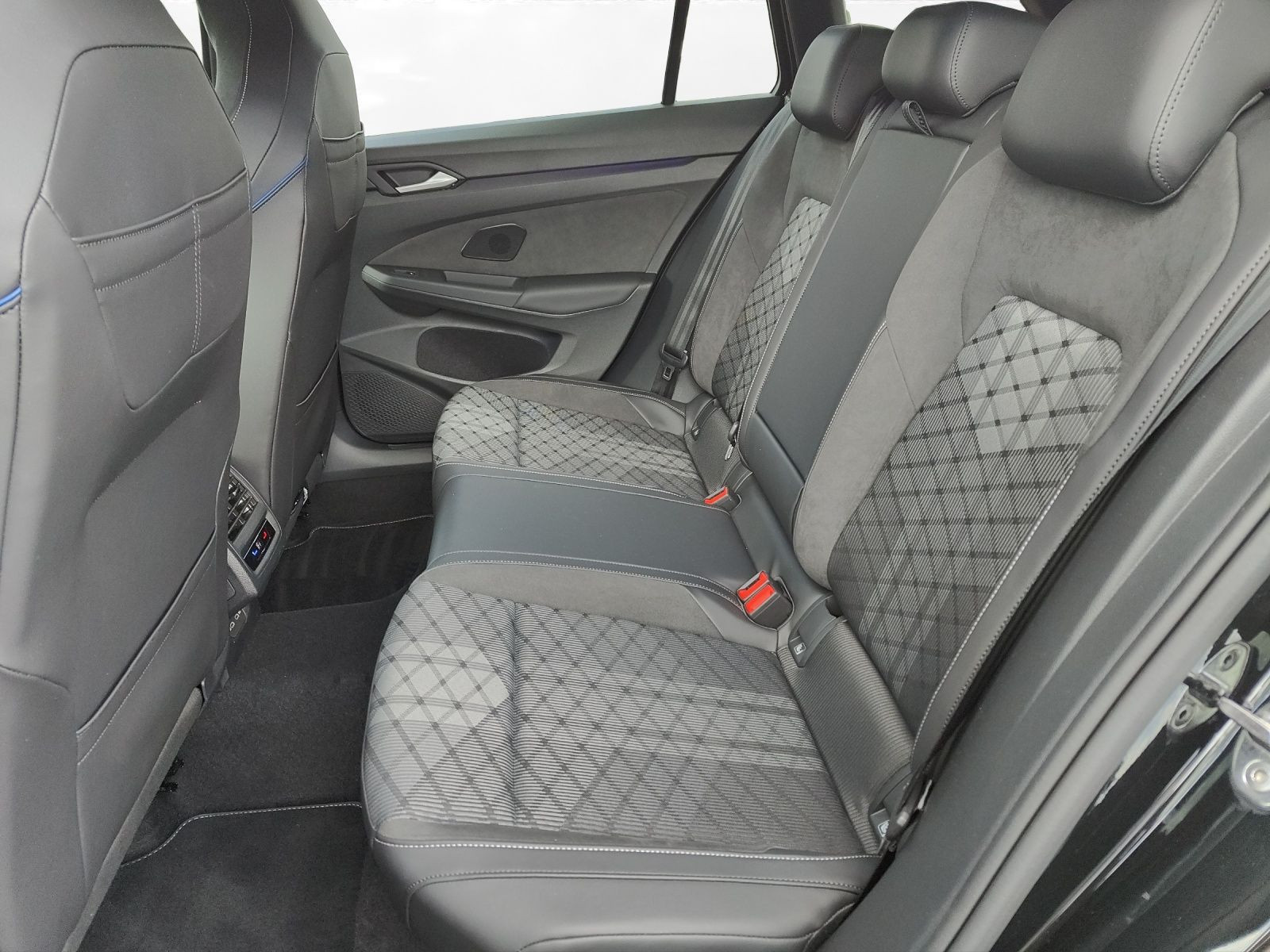 Volkswagen - Golf Variant_5