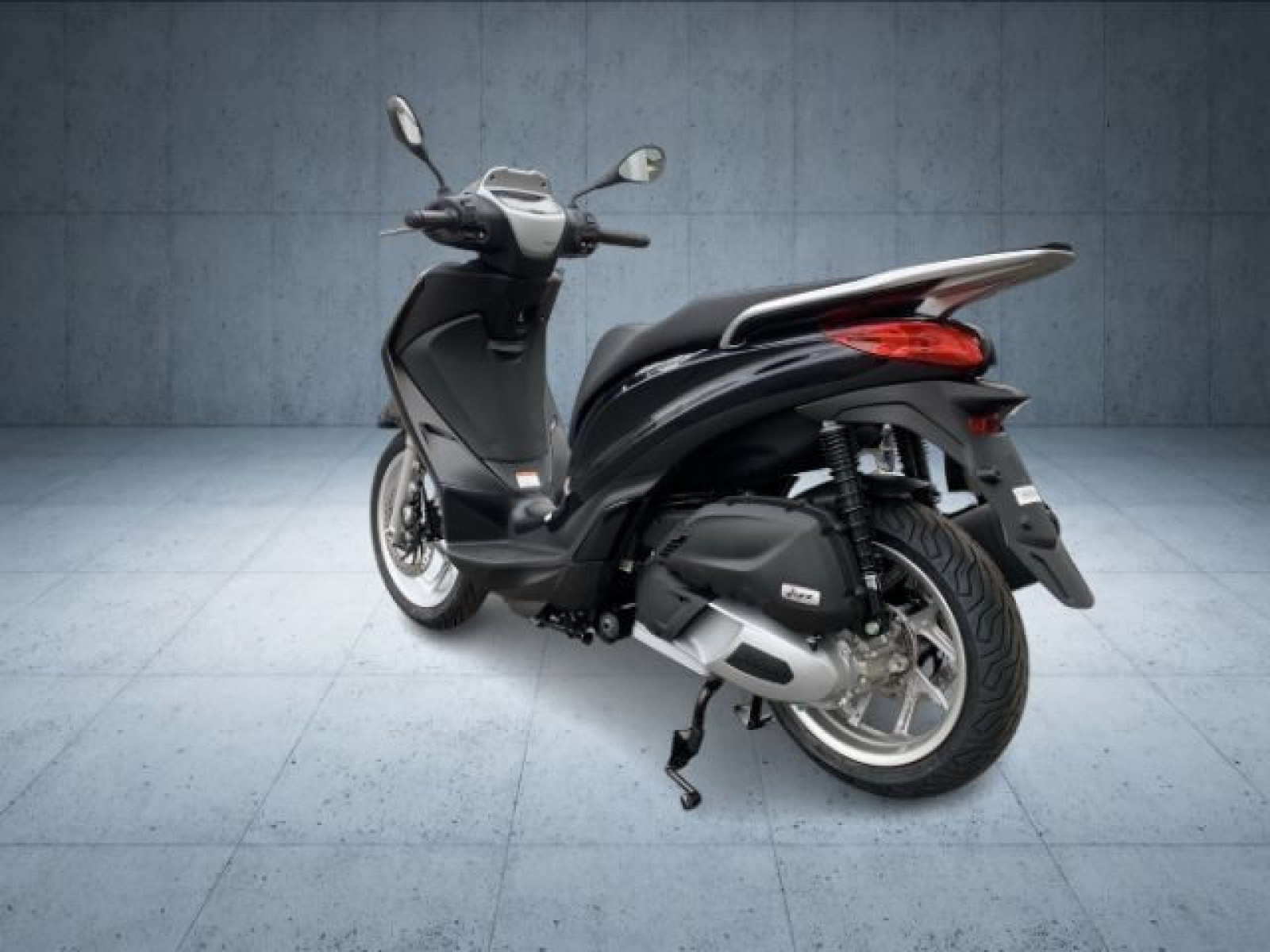 Piaggio - _3