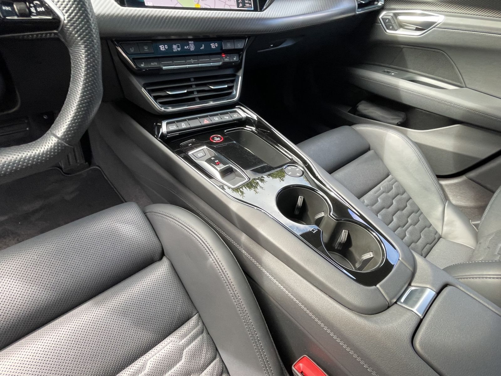 Audi - e-tron GT quattro_15