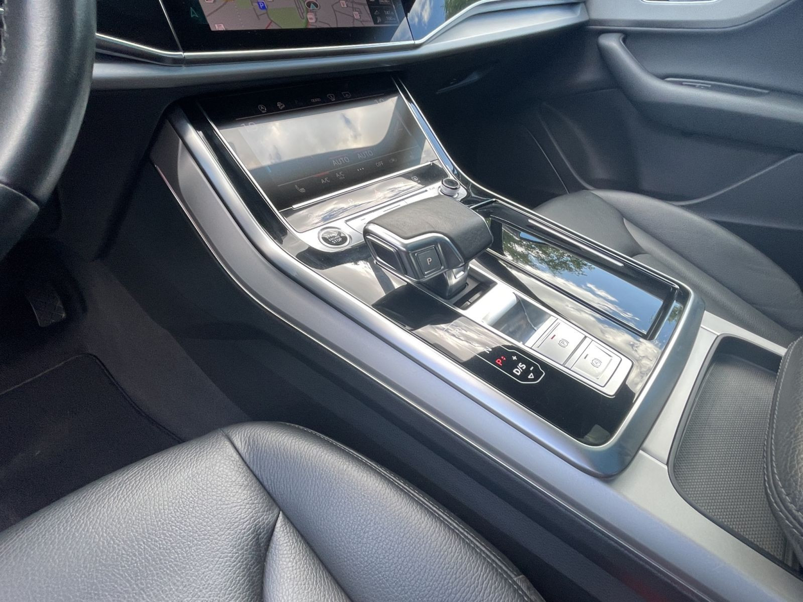 Audi - Q7_15