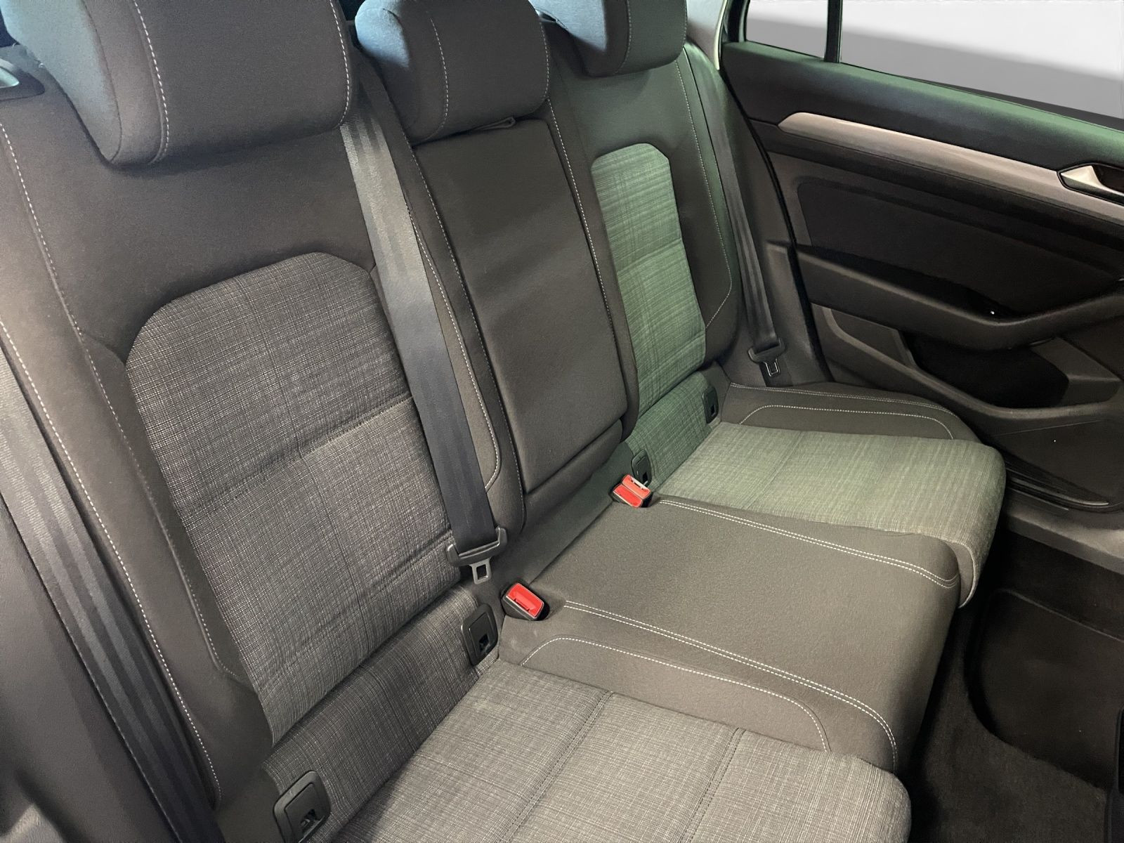Volkswagen - Passat Variant_19