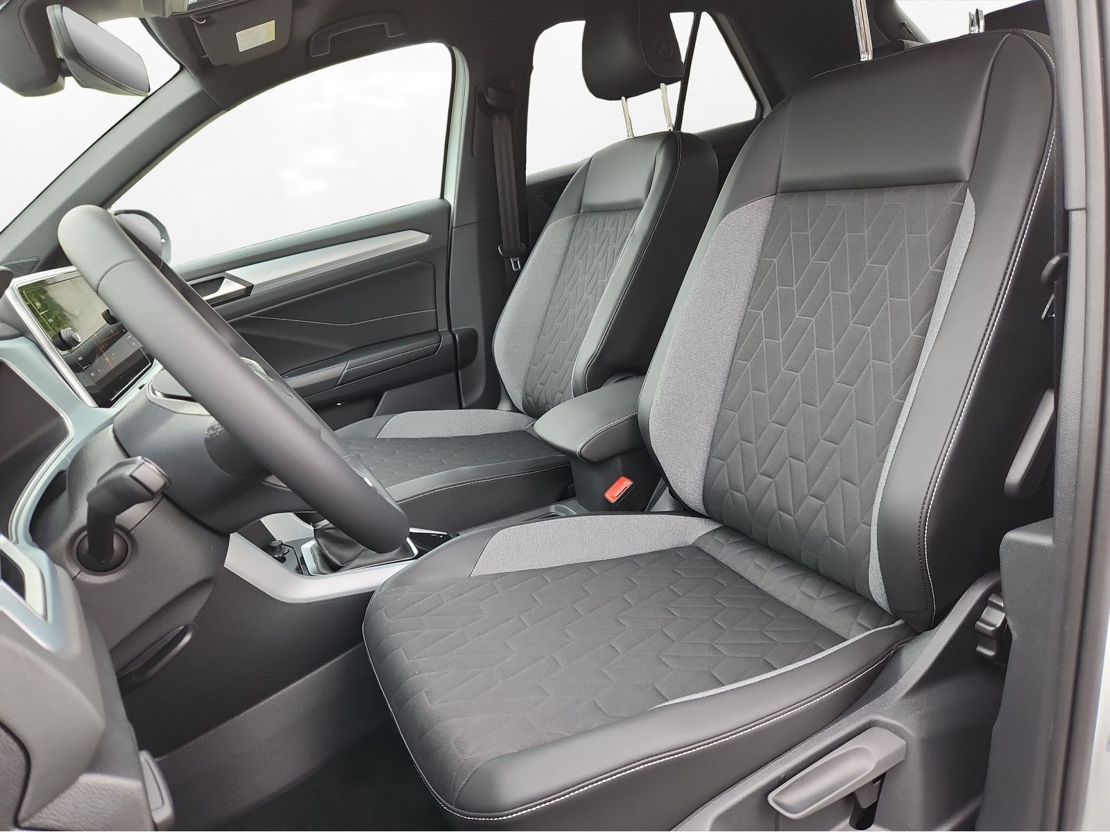 Volkswagen - T-Roc_10