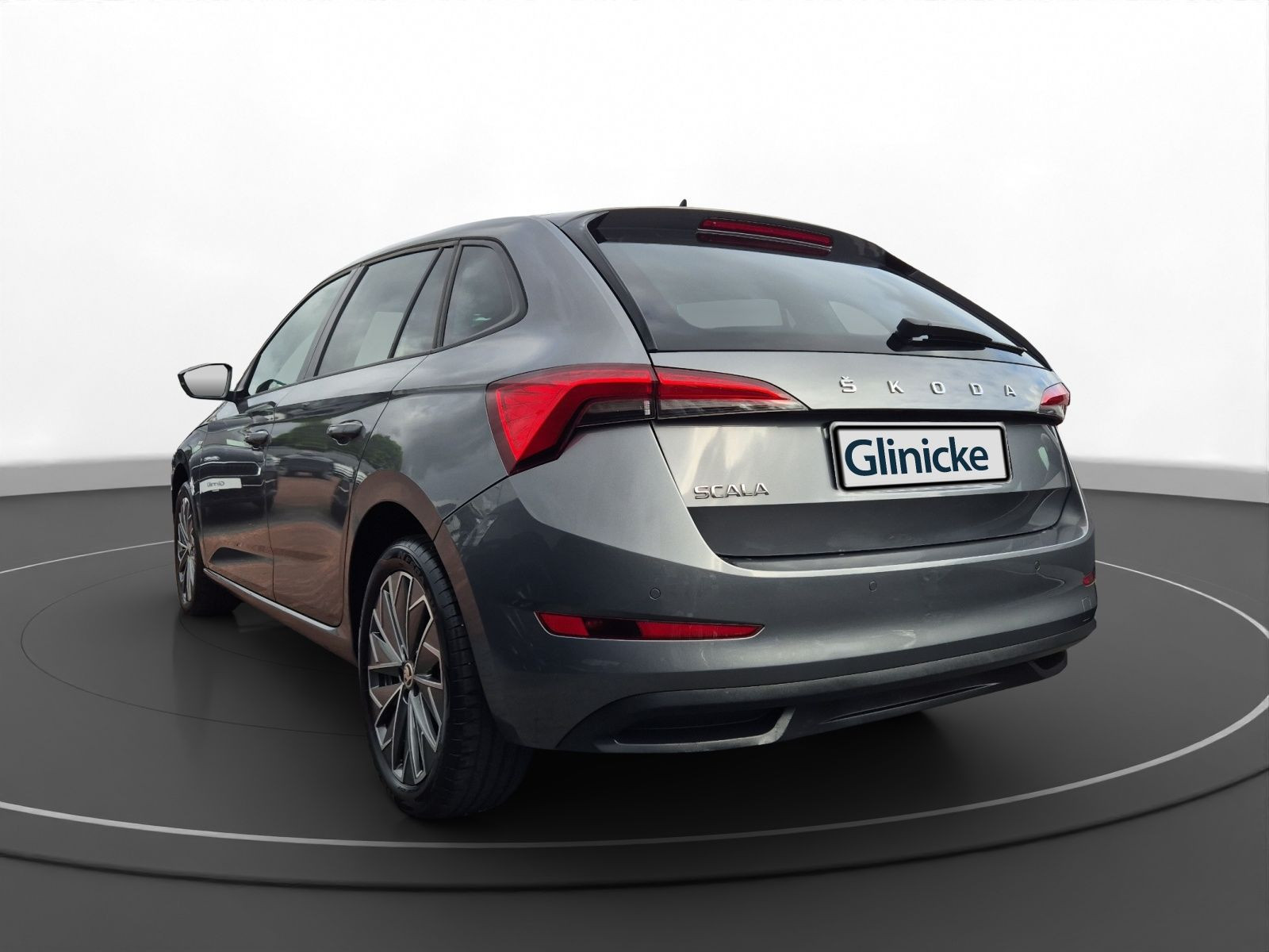 Škoda - Scala_8