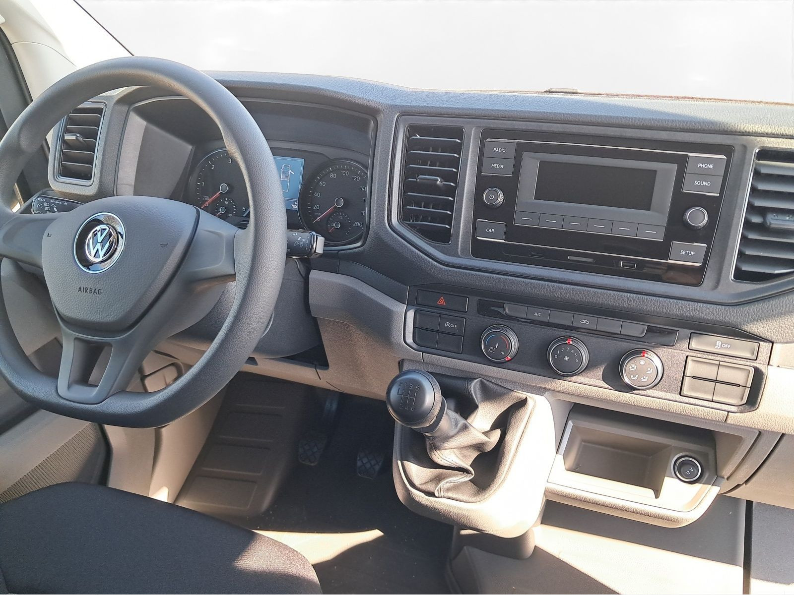 Volkswagen - Crafter_11