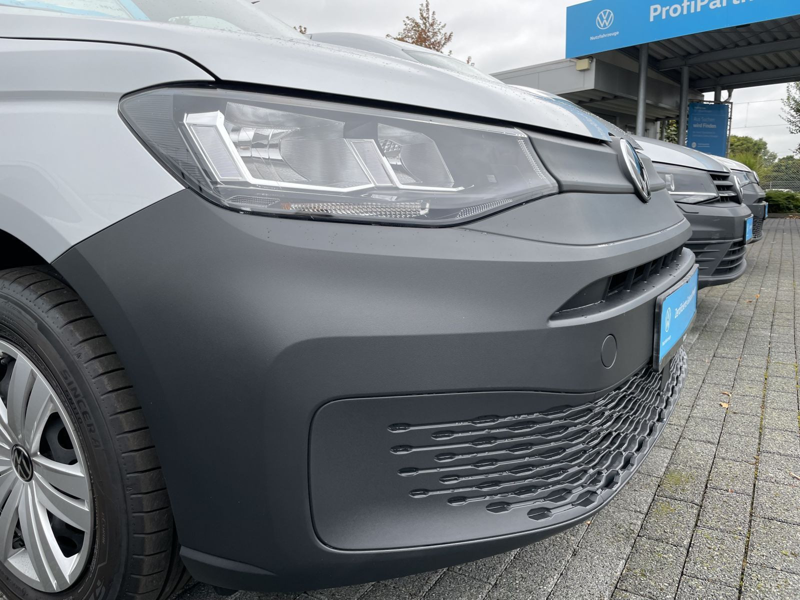 Volkswagen - Caddy Maxi_15