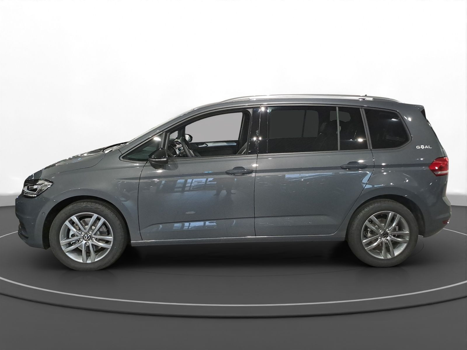 Volkswagen - Touran_5