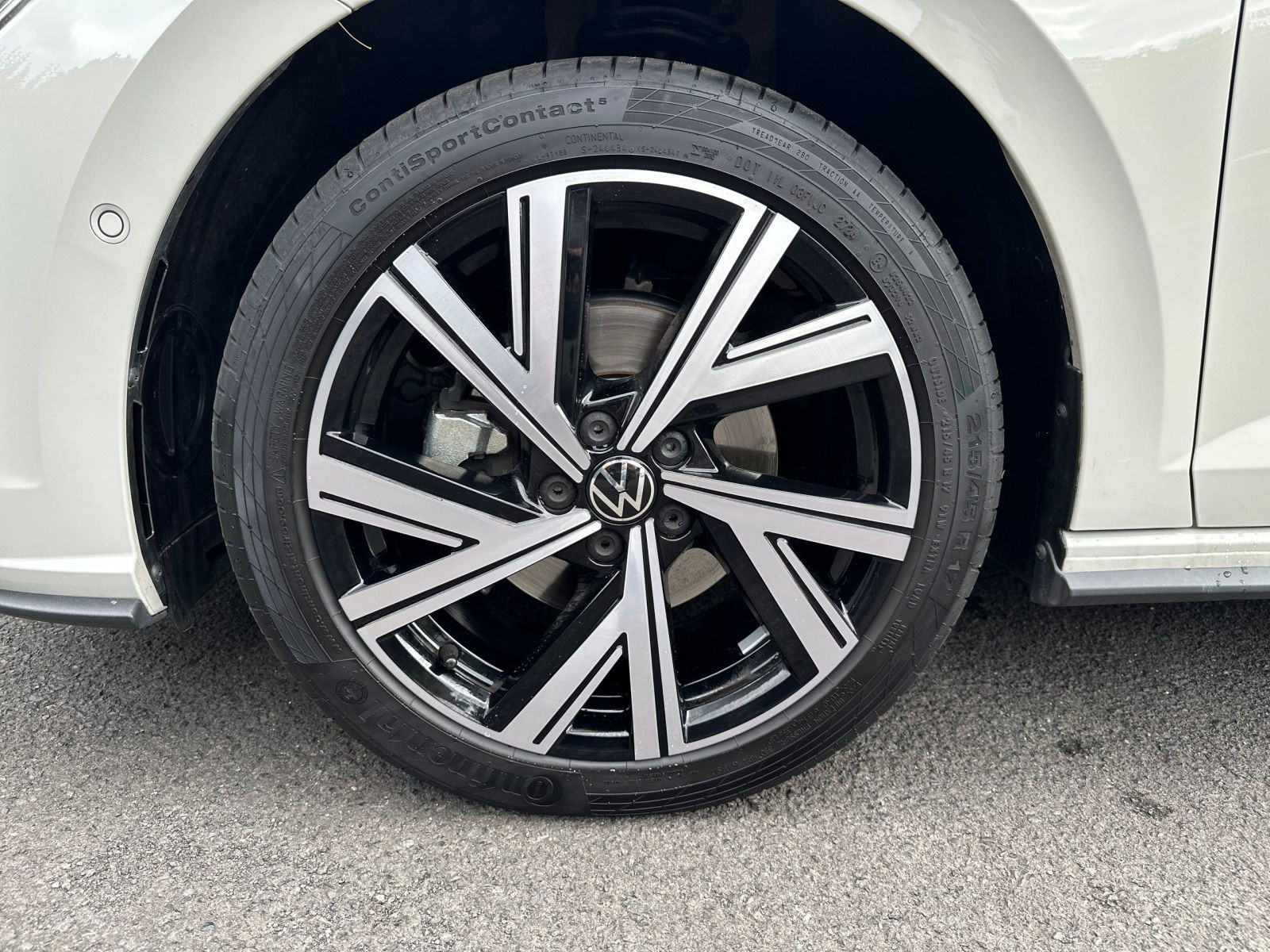 Volkswagen - Polo_9
