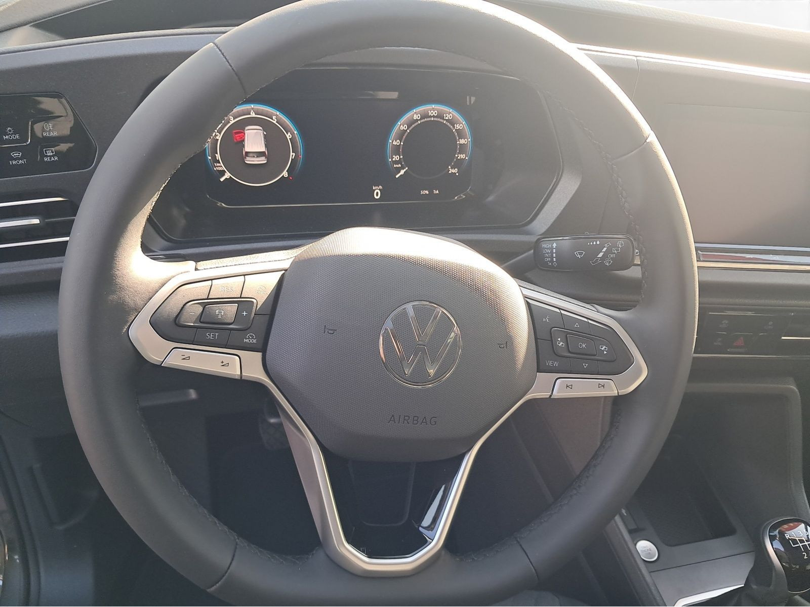 Volkswagen - Caddy_10