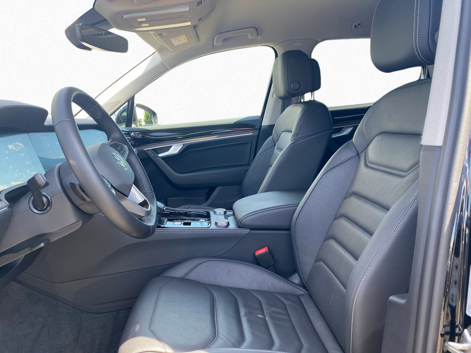 Volkswagen - Touareg_10
