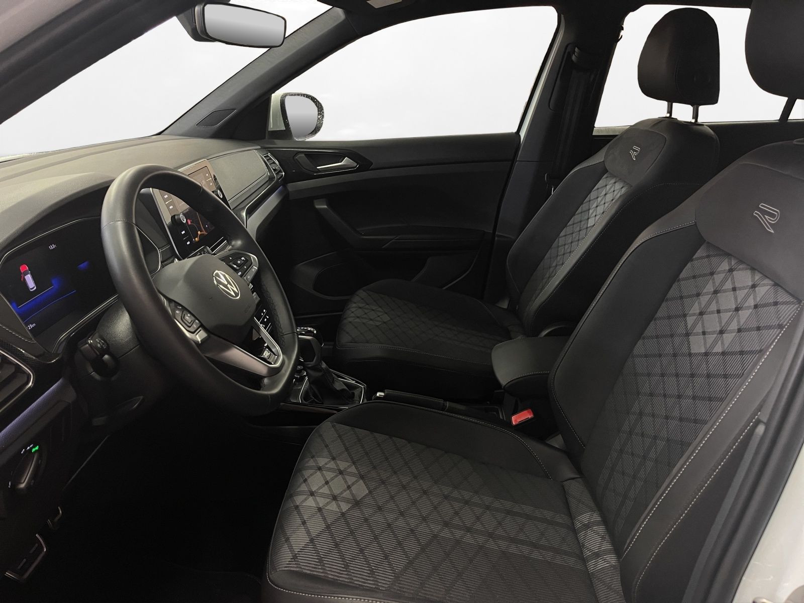Volkswagen - T-Cross_17