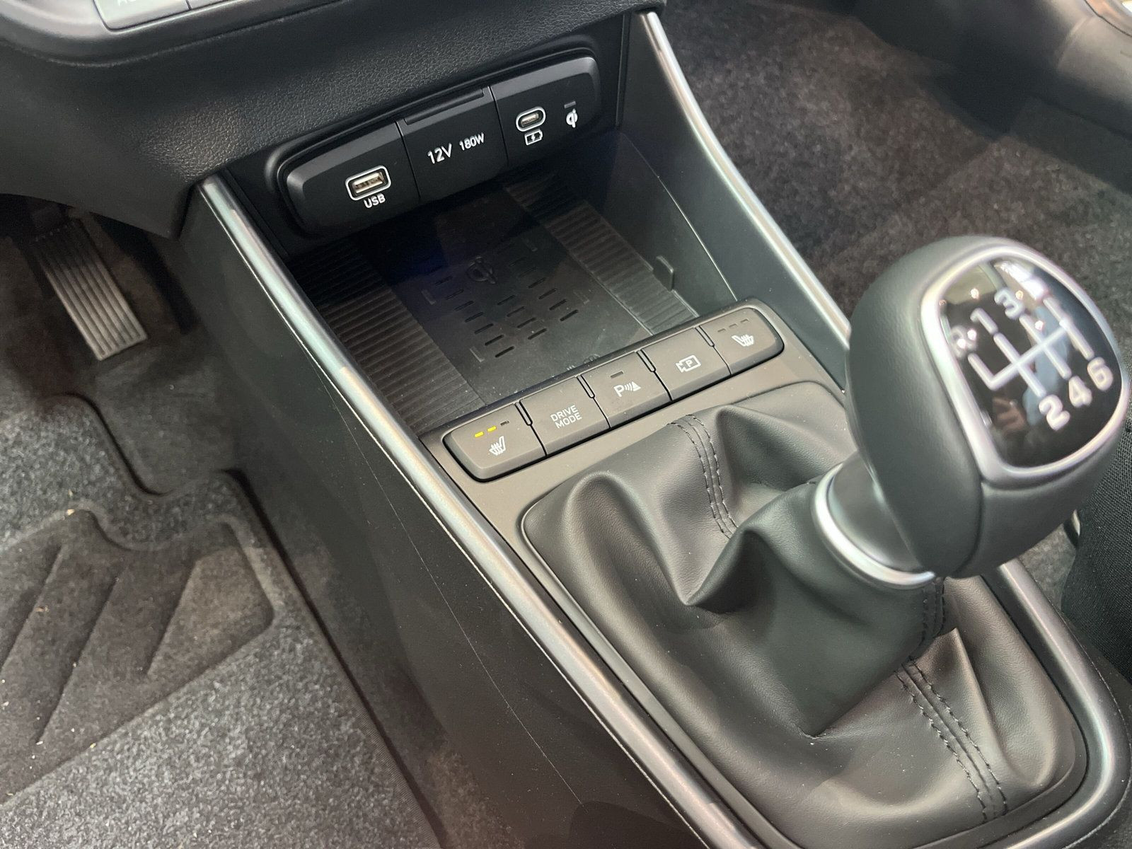 Hyundai - i20_10