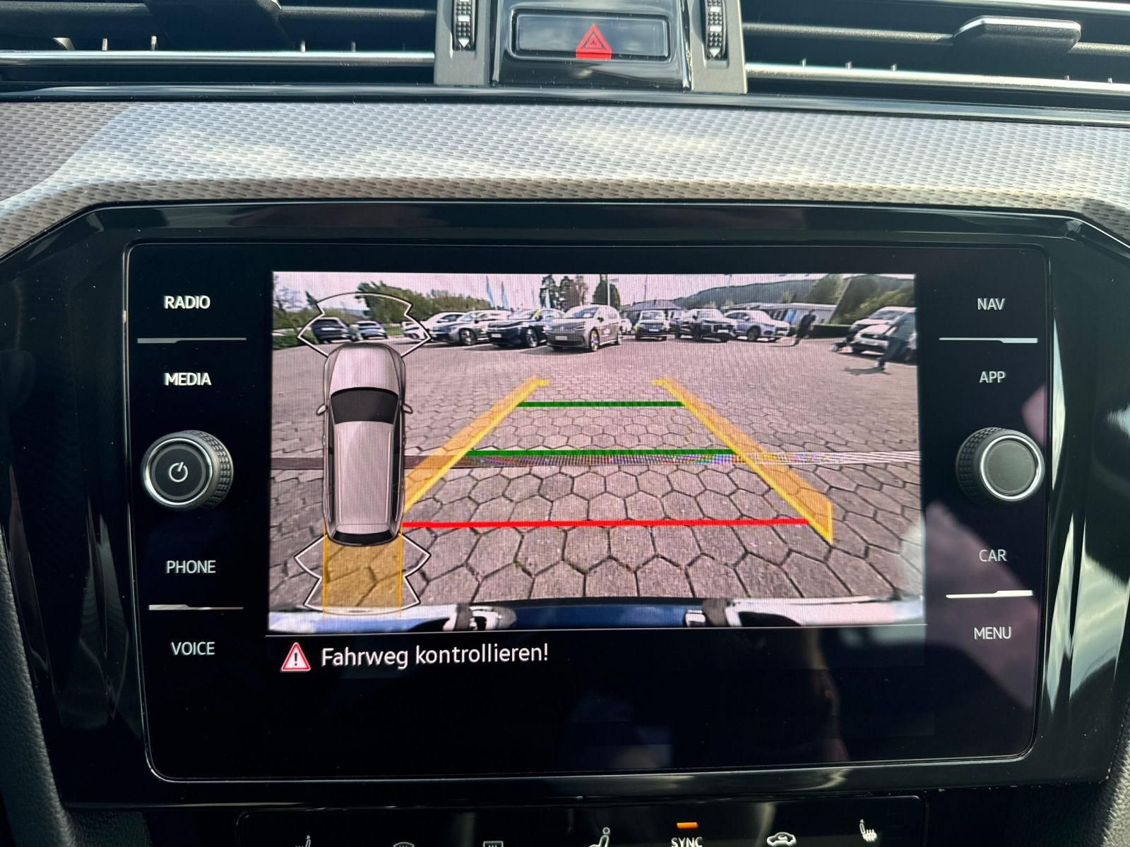 Volkswagen - Passat Alltrack_16