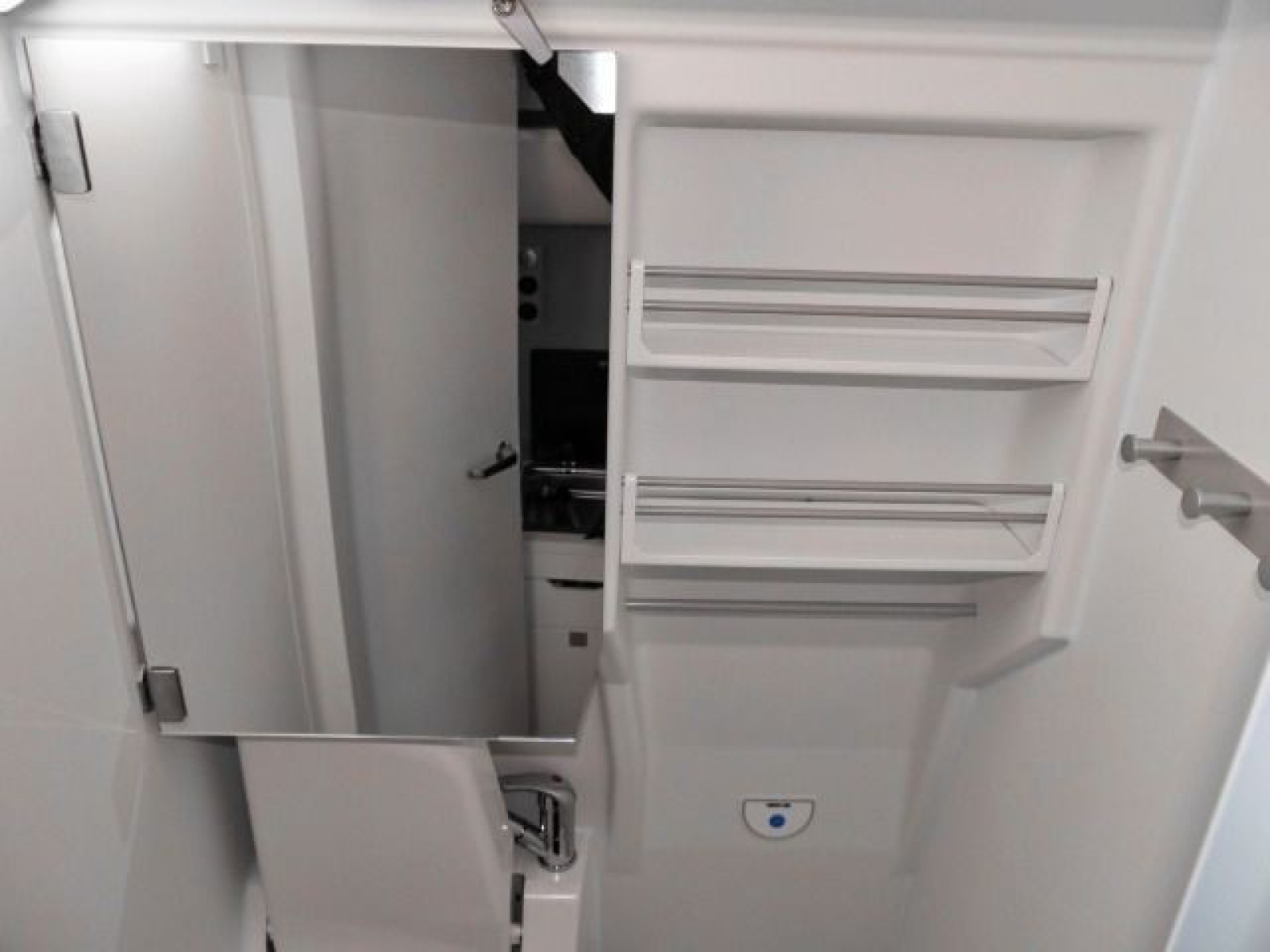 Volkswagen - Grand California 600_17