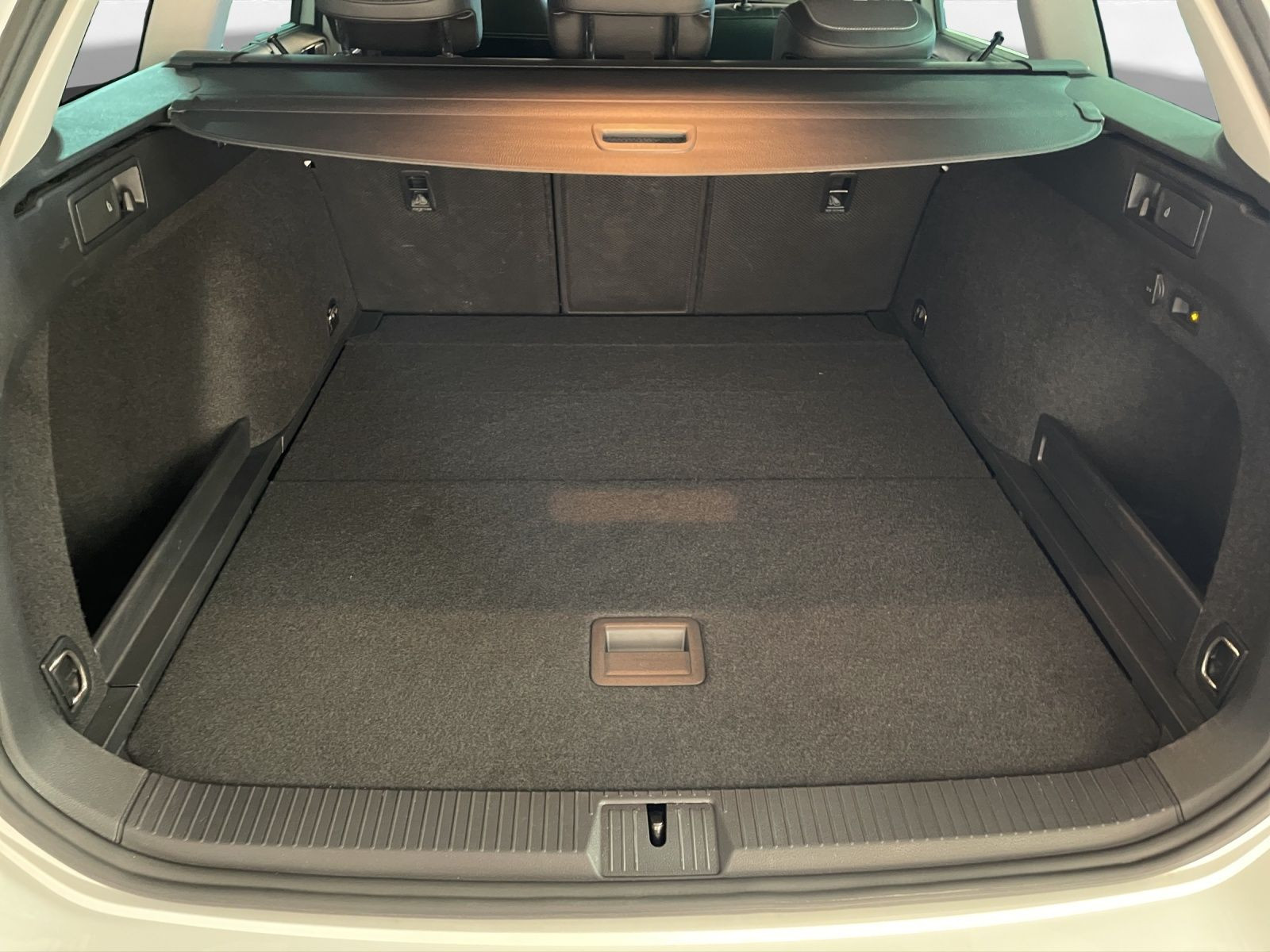 Volkswagen - Passat Alltrack_24