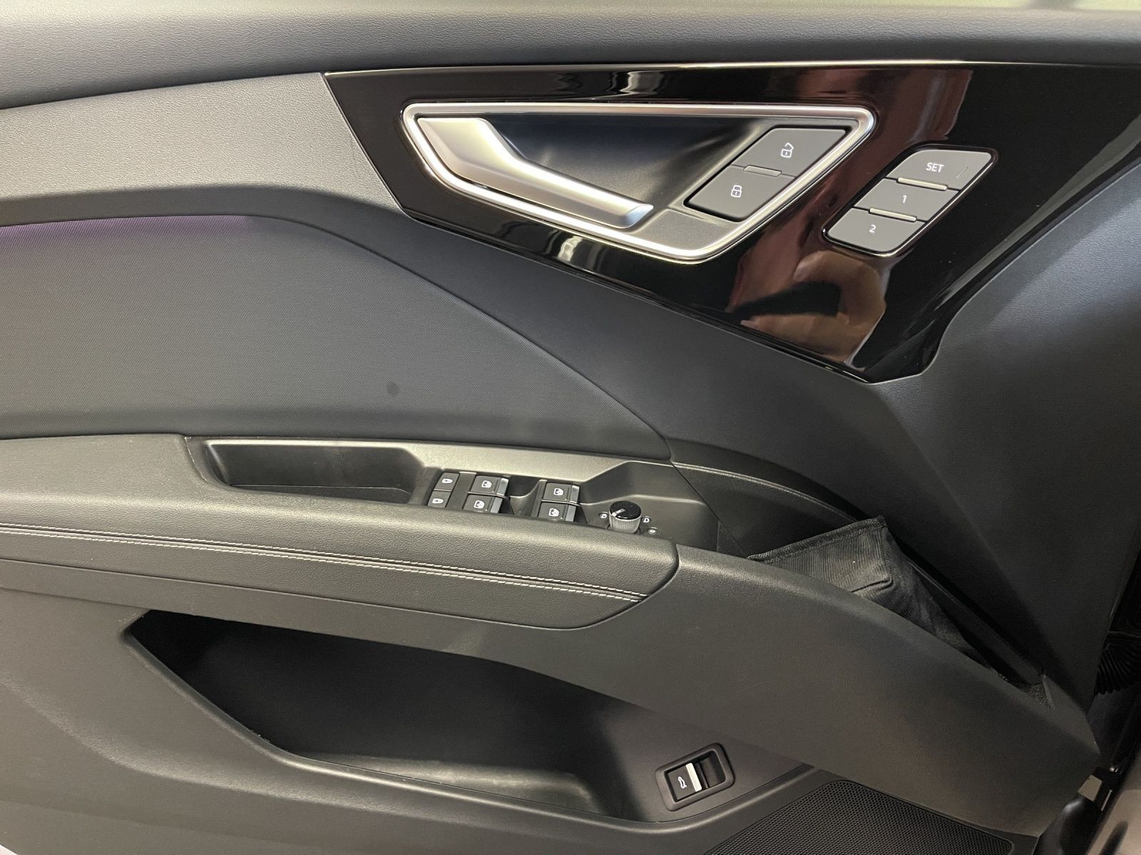Audi - Q4 Sportback e-tron_12