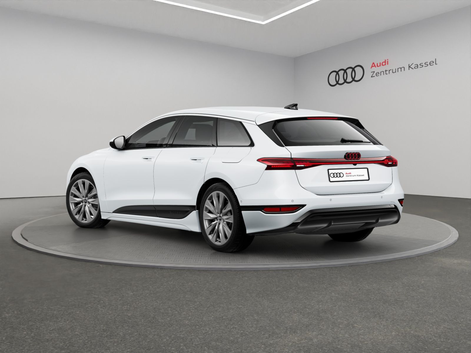 Audi - A6 Avant e-tron_5