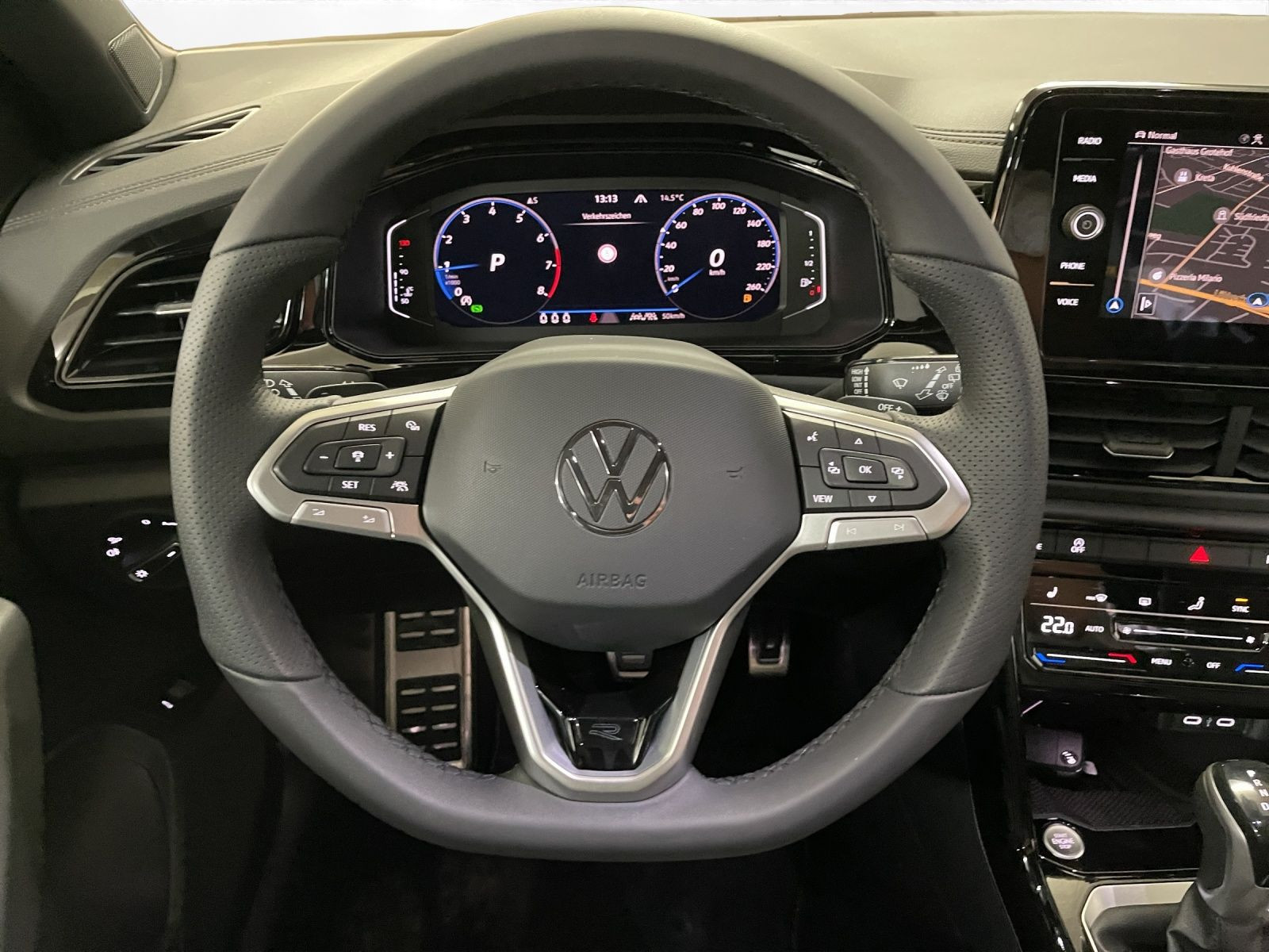 Volkswagen - T-Roc_10