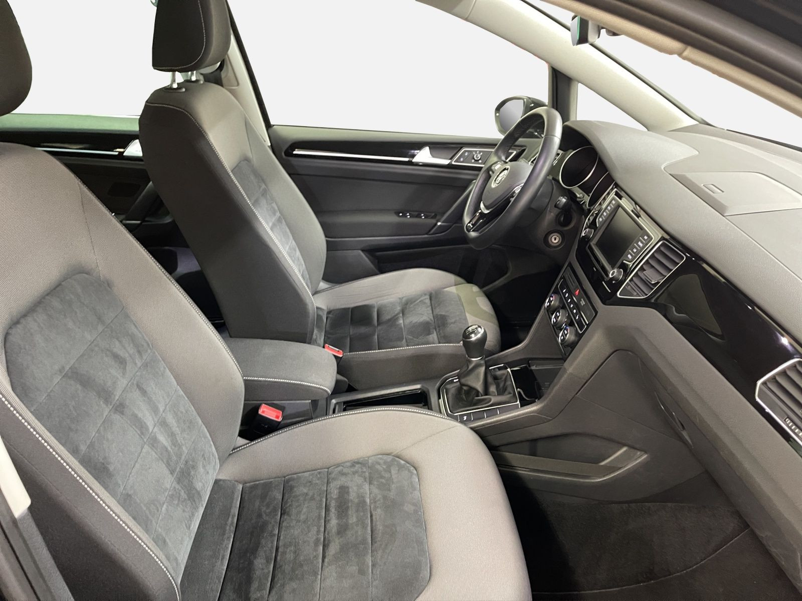 Volkswagen - Golf Sportsvan_18