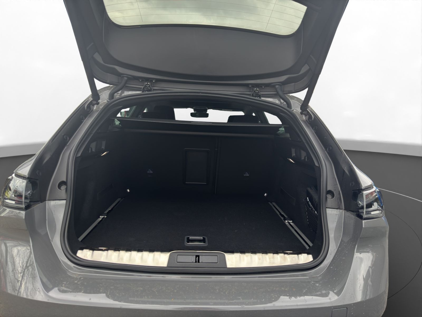 Peugeot - 508_8