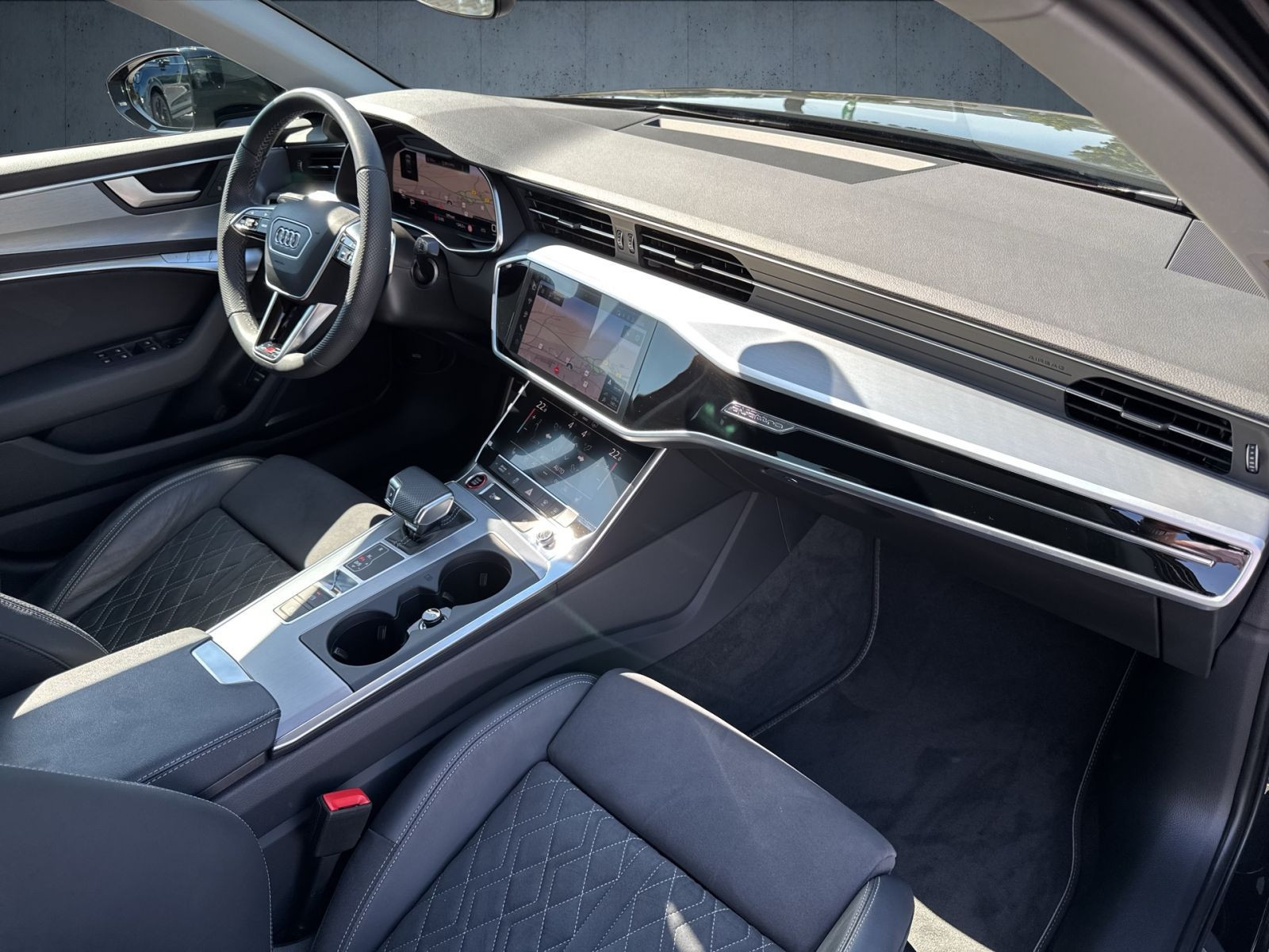 Audi - S6 Limousine_16