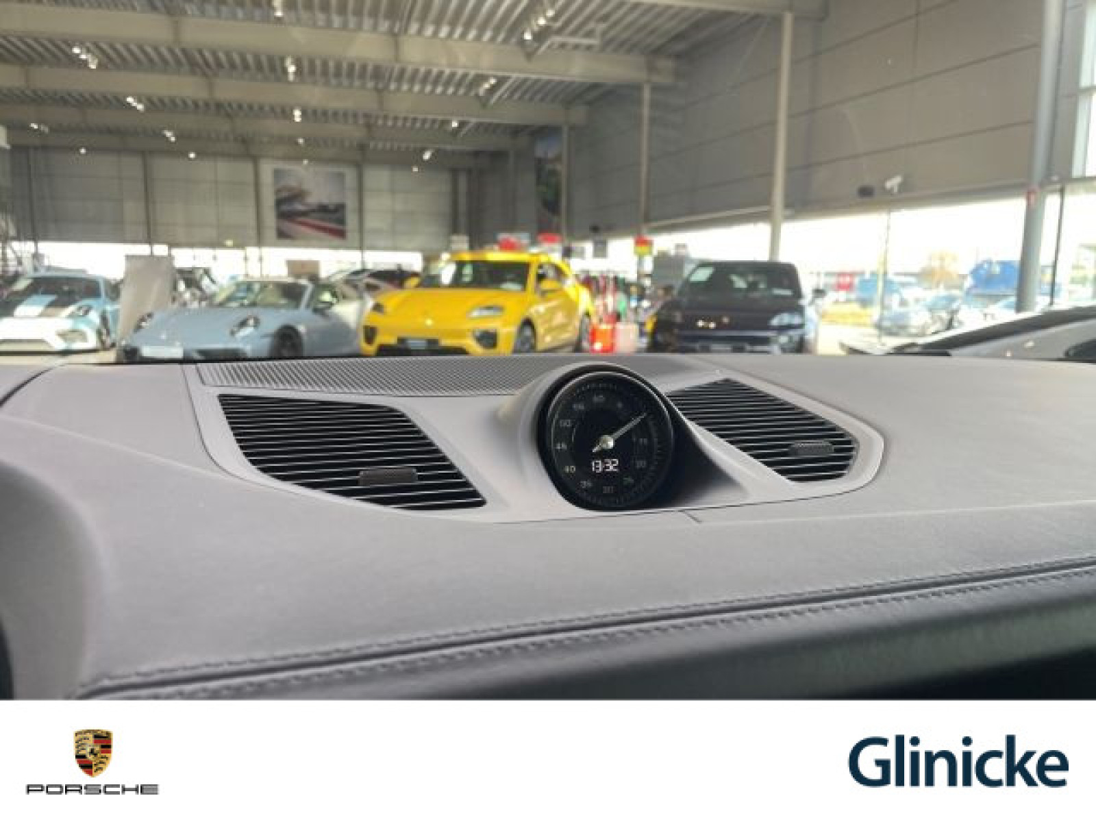 Porsche - Cayenne_40