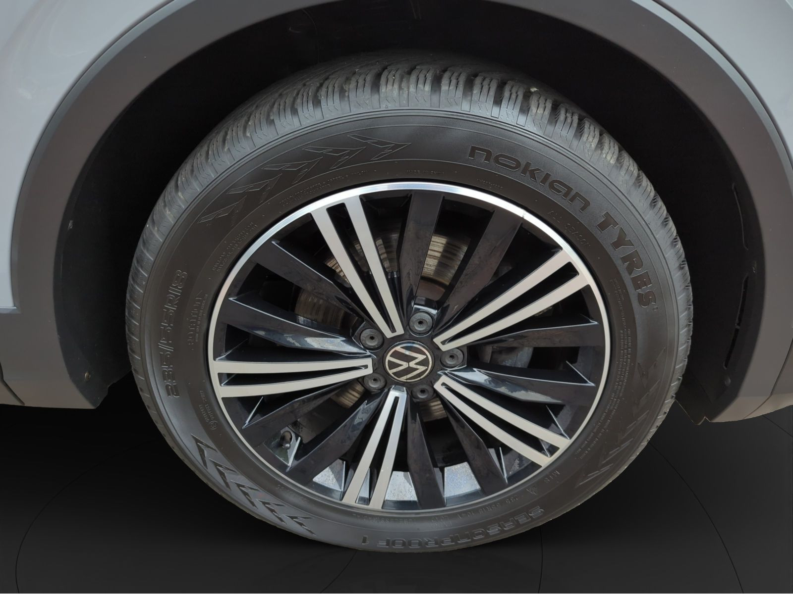 Volkswagen - Tiguan_13 Volkswagen - Tiguan_13
