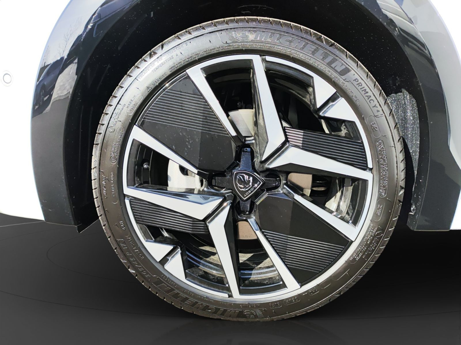 Peugeot - 208_13