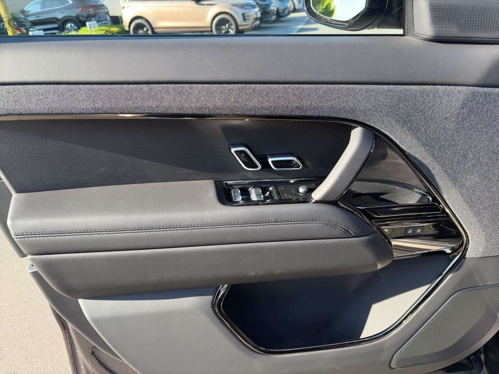 Land Rover - Range Rover Sport_12