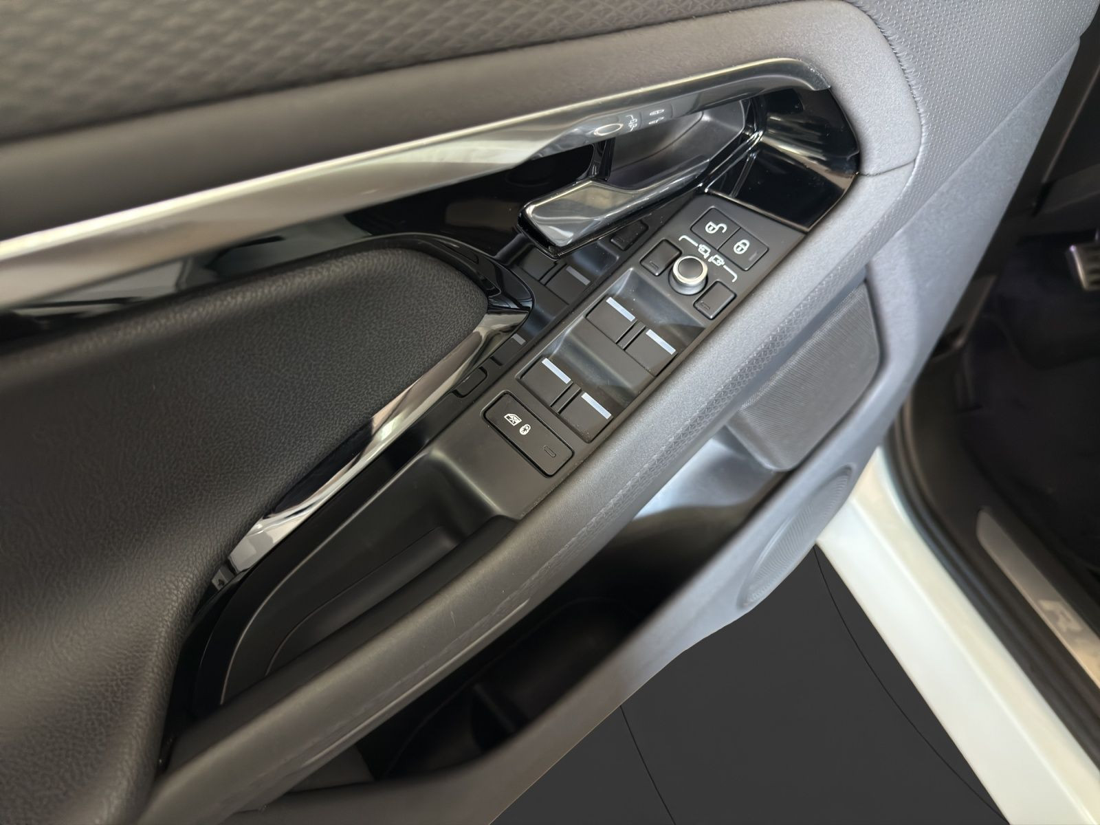 Land Rover - Range Rover Evoque_10