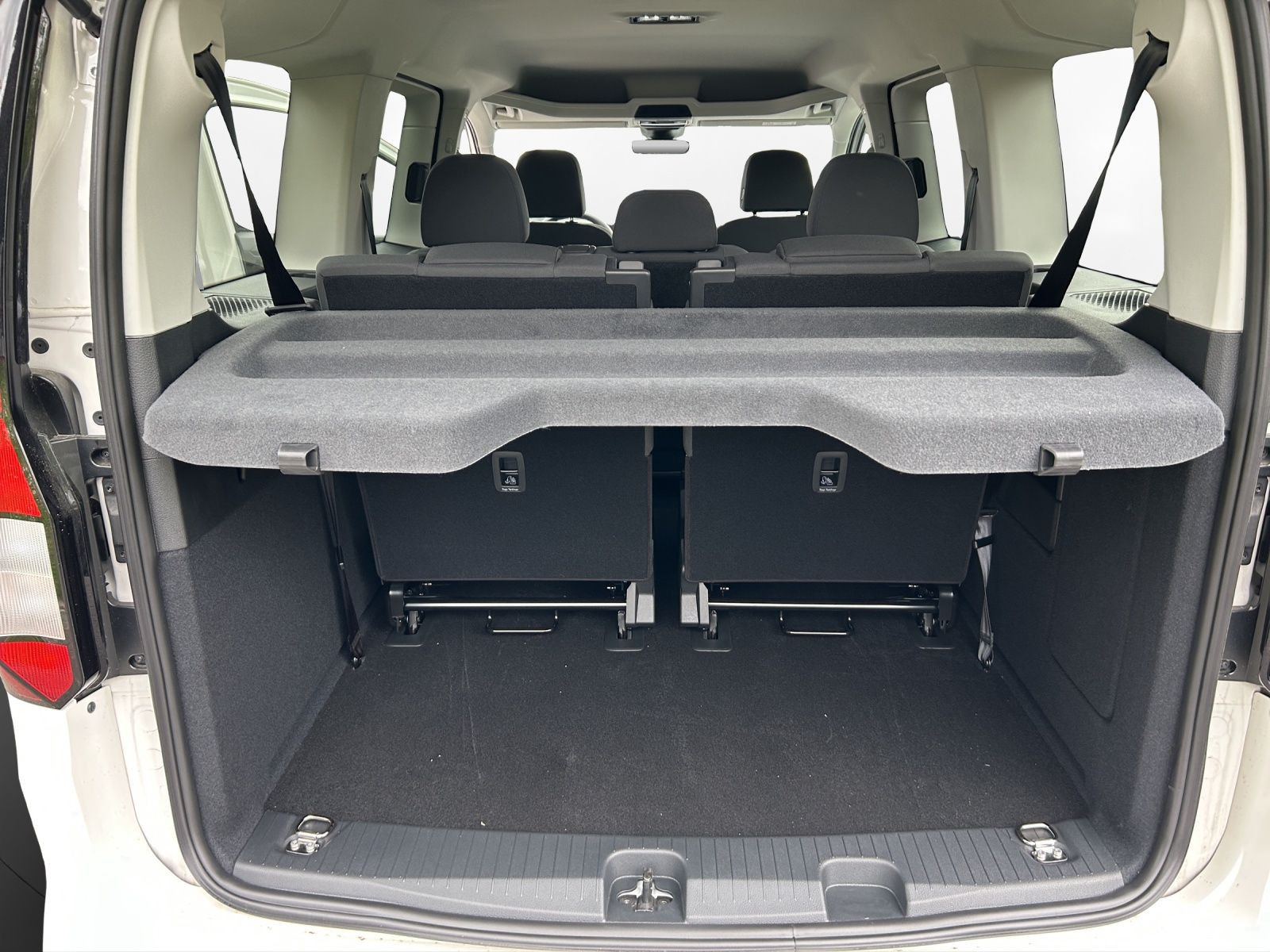 Volkswagen - Caddy Maxi_9
