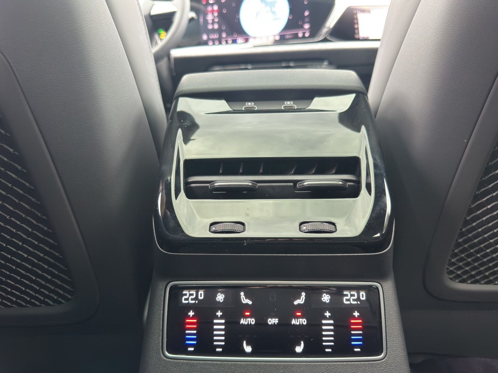 Audi - A6 Avant_17