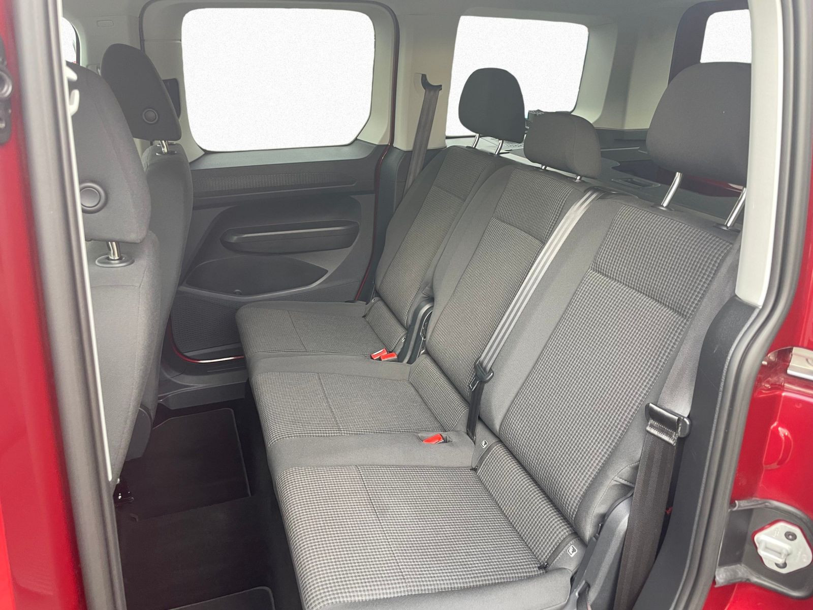 Volkswagen - Caddy_9