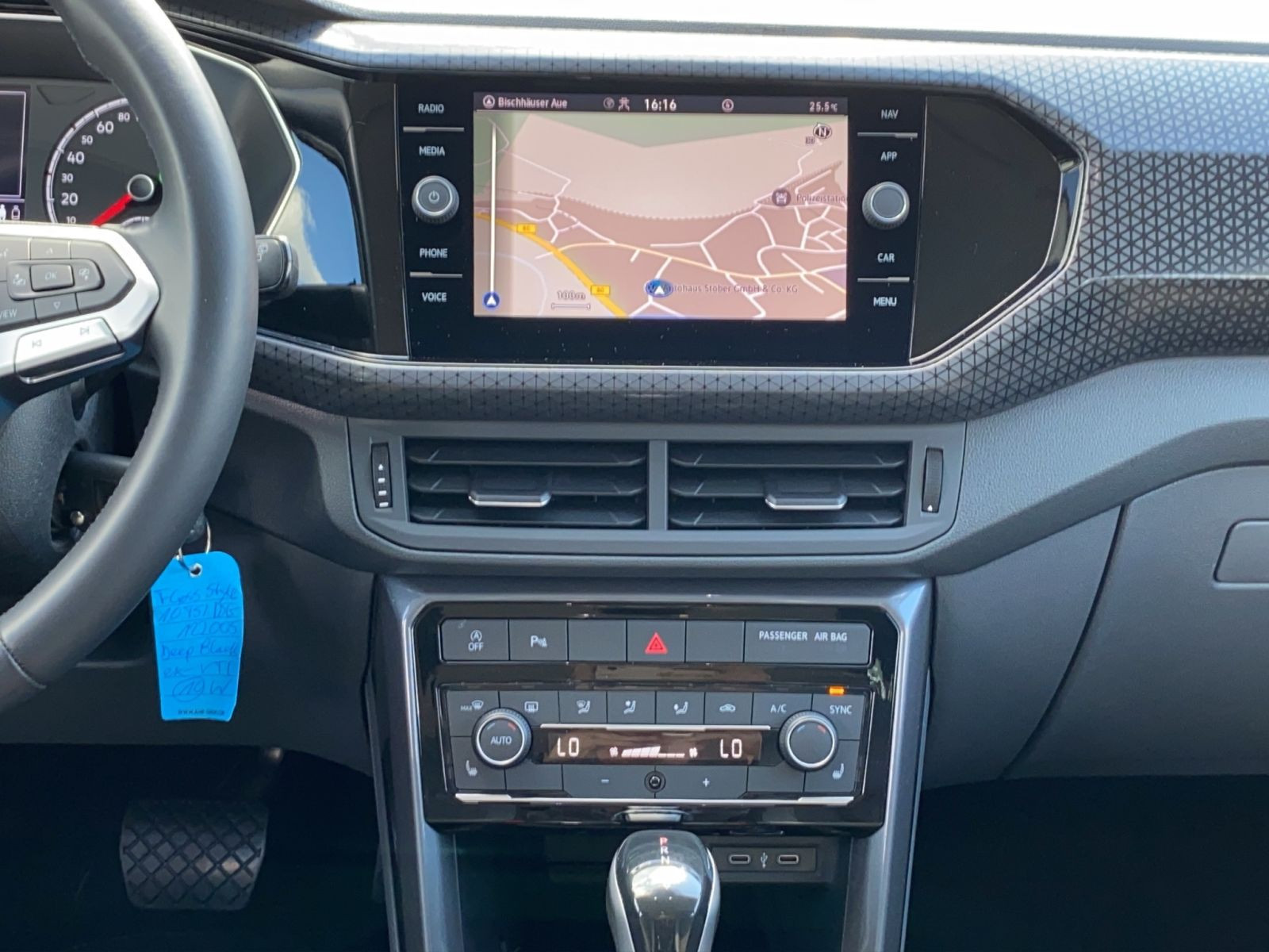 Volkswagen - T-Cross_18