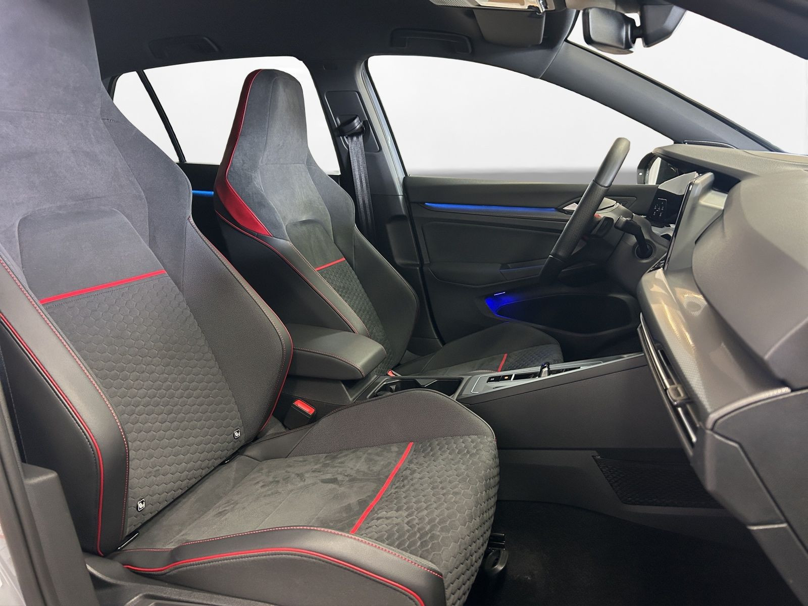 Volkswagen - Golf GTI_16
