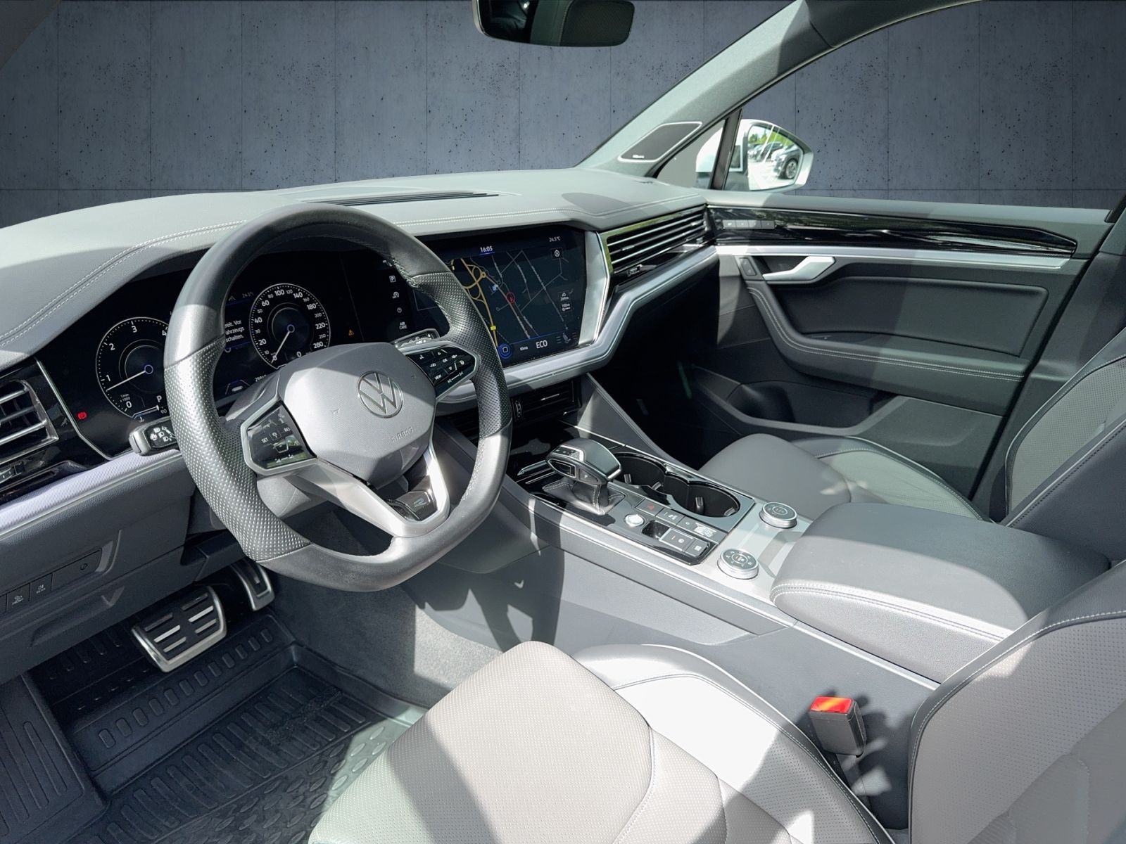 Volkswagen - Touareg_11