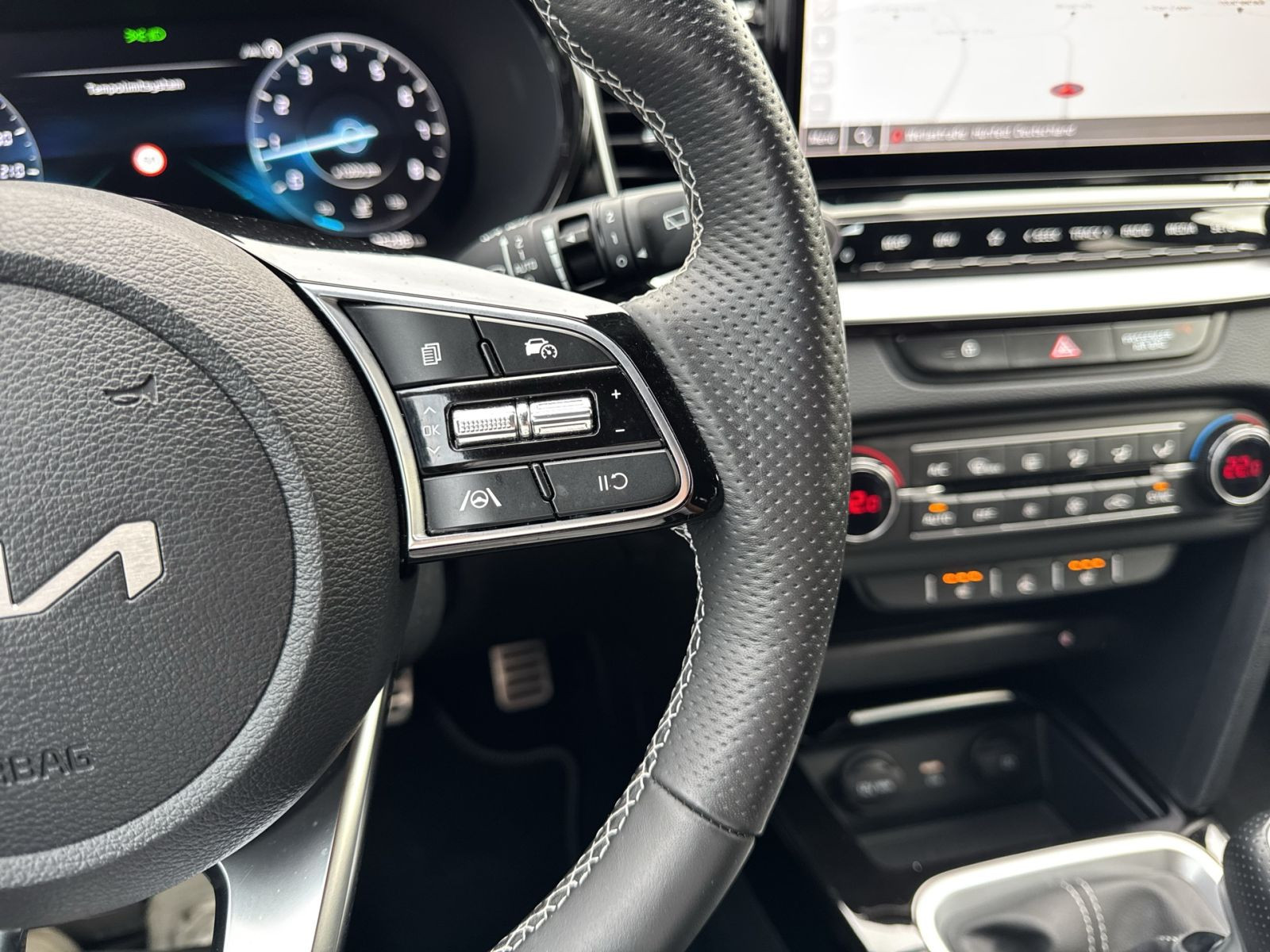 Kia - pro_cee'd_24